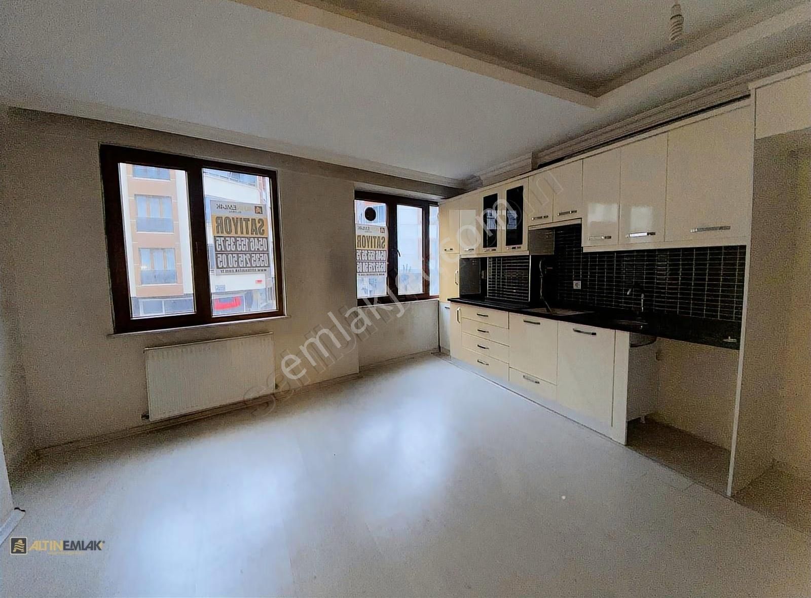 Şehit Ali Karahan Caddesi -köşe Binada- Asansörlü Kilerli 2+1 - Görsel 7