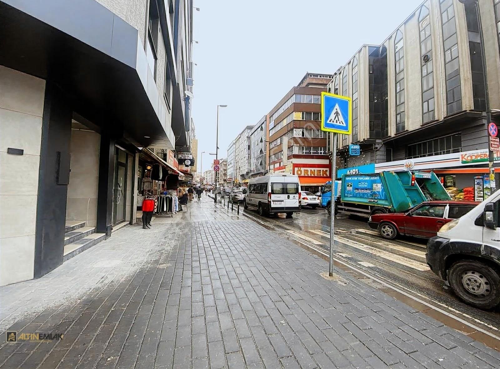 Bahçelievler Mahmutbey Caddesi Üzerinde Satılık Sıfır 2+1 - Görsel 2