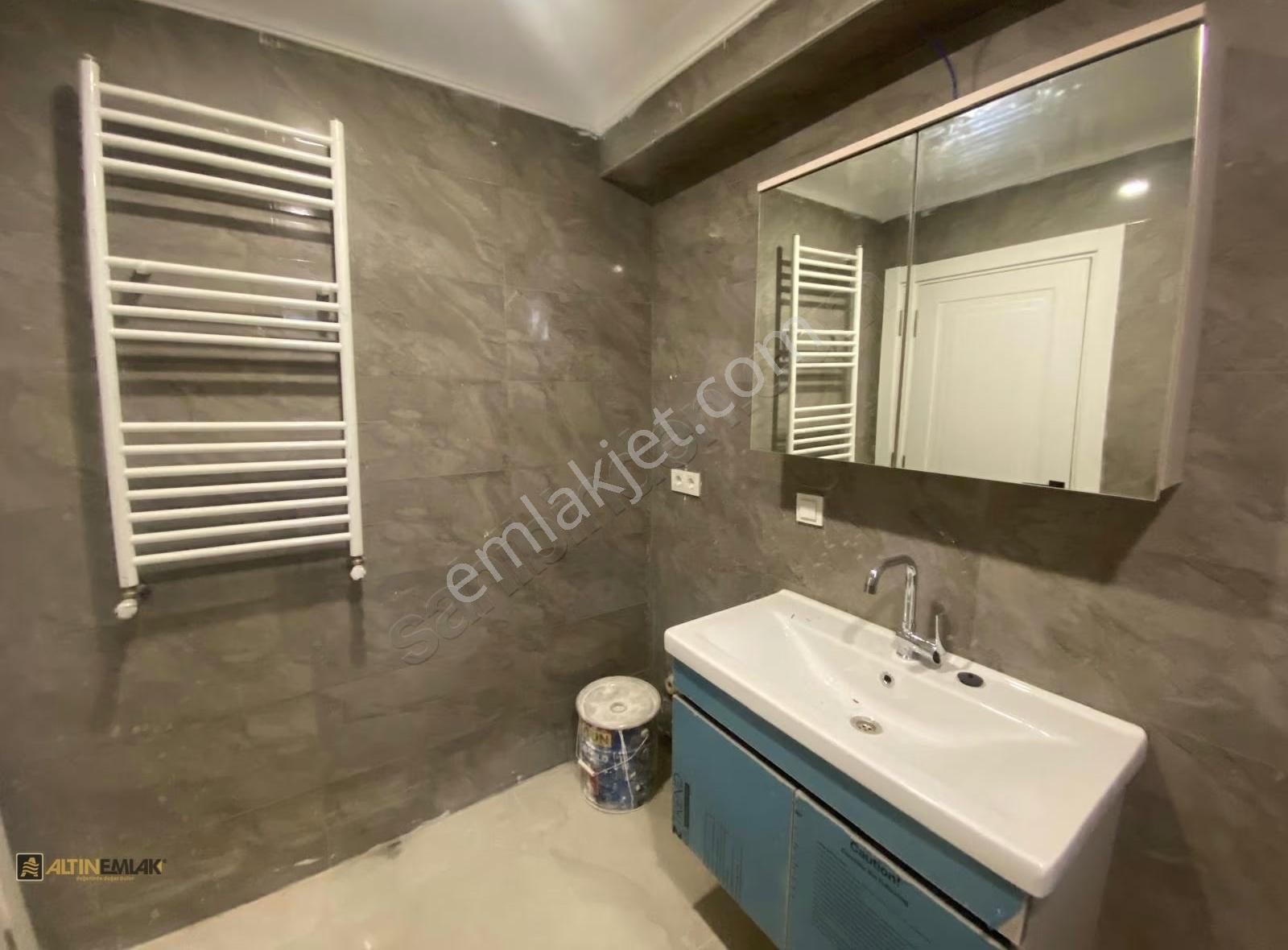 Bahçelievler Mahmutbey Caddesi Üzerinde Satılık Sıfır 2+1 - Görsel 4