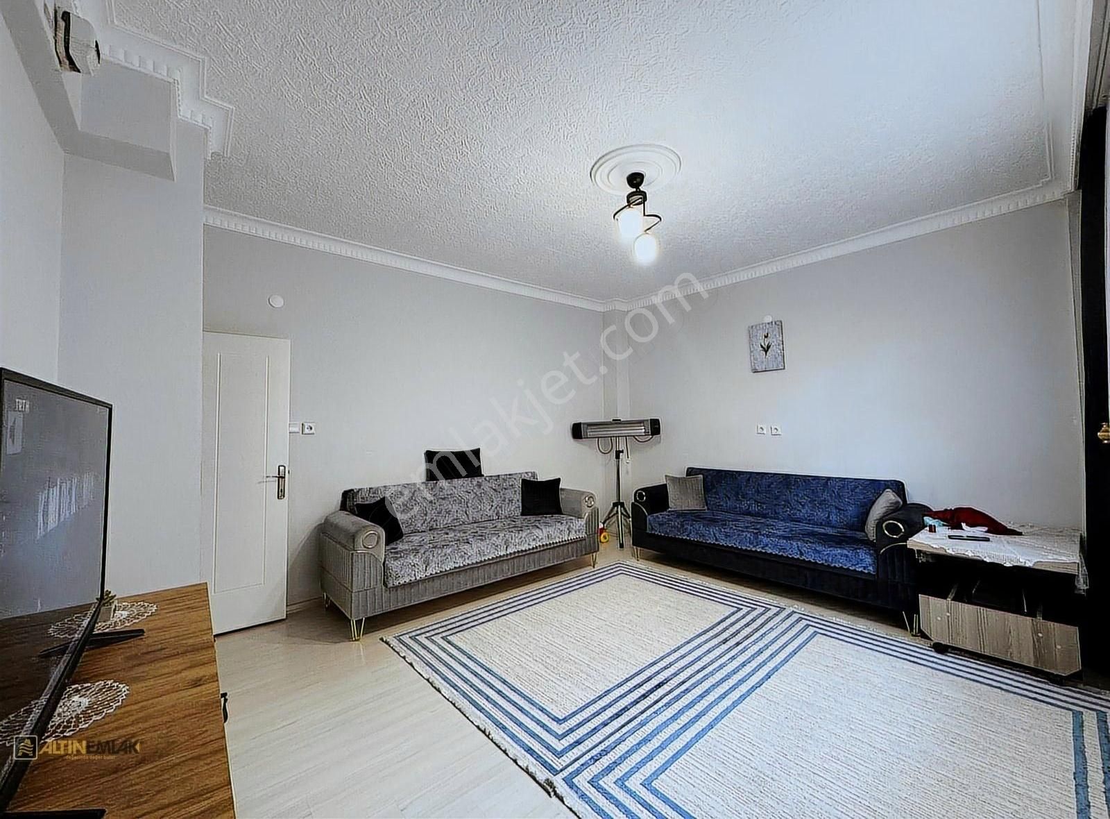 İçi Yenilenmiş Yatırımlık 2+1 Daire - Görsel 8