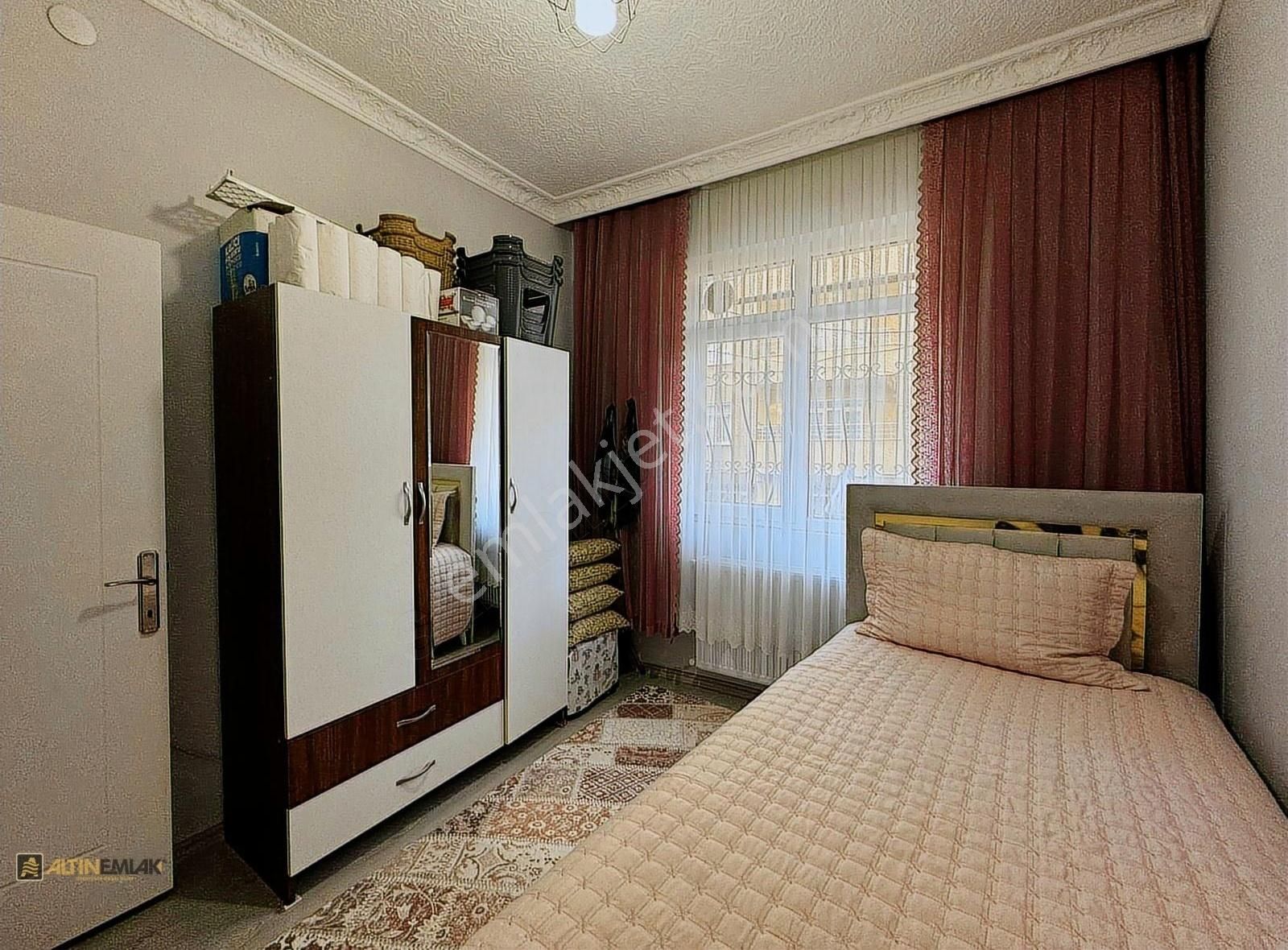 İçi Yenilenmiş Yatırımlık 2+1 Daire - Görsel 3