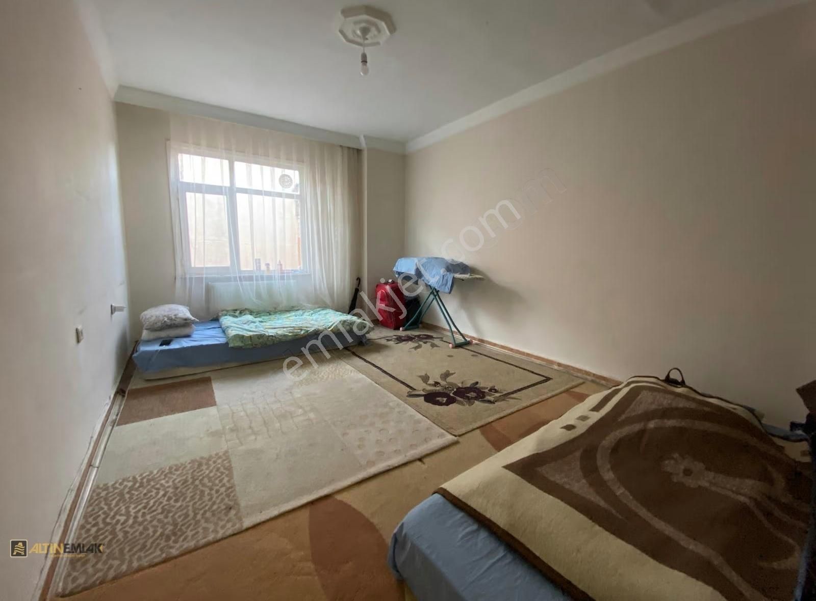 Küçükçekmece Mehmet Akif Mah. Merkezi Konumda Satılık 2+1 Daire - Görsel 13