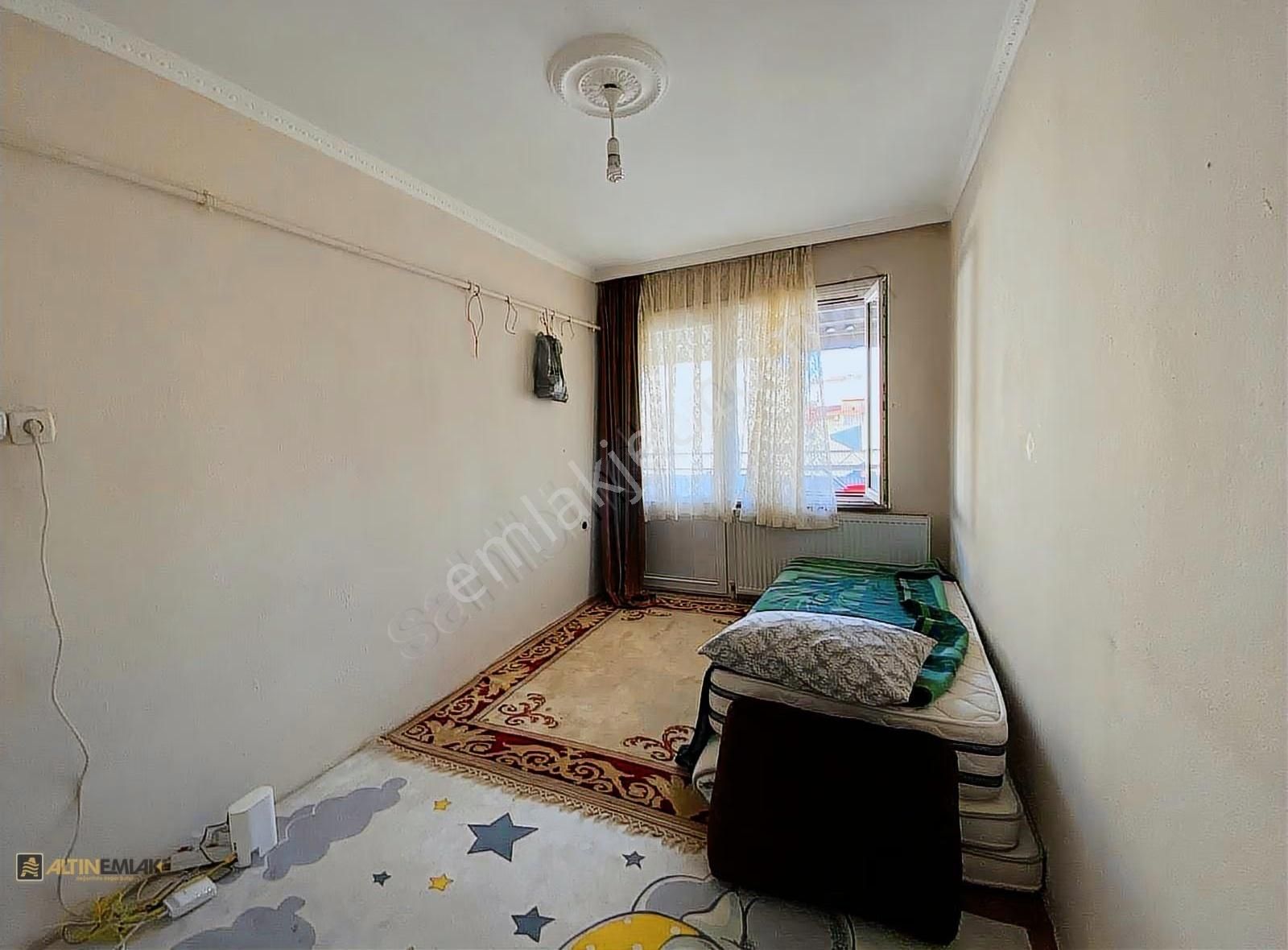 Küçükçekmece Mehmet Akif Mah. Merkezi Konumda Satılık 2+1 Daire - Görsel 12