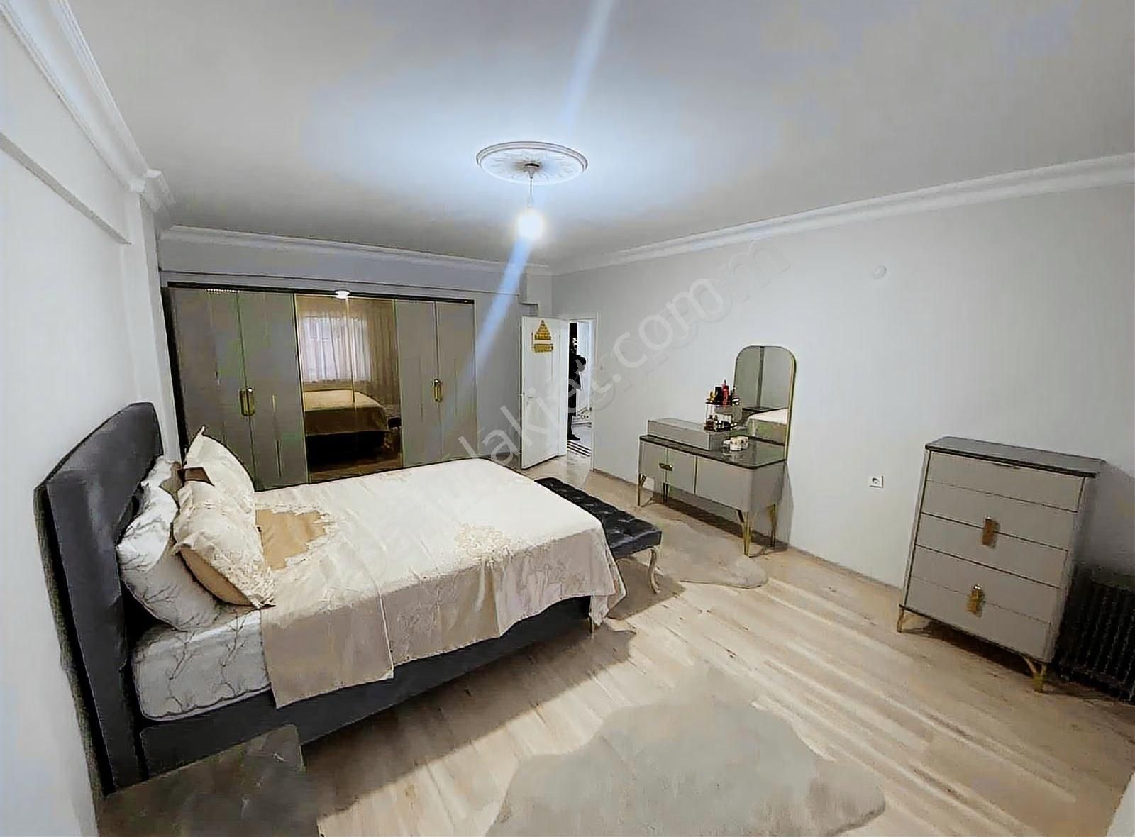 Karataş İnşaat'tan 50 Yıl Mah Tramvayın Dibin'de 3+1 Daire - Görsel 17