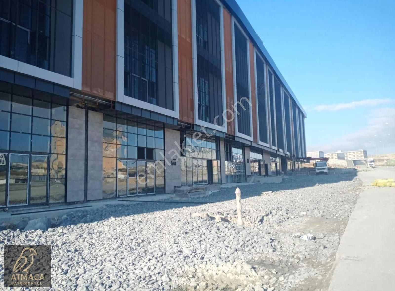Deliklikaya Sanayi Kiralık Fabrika Katları 1600m2