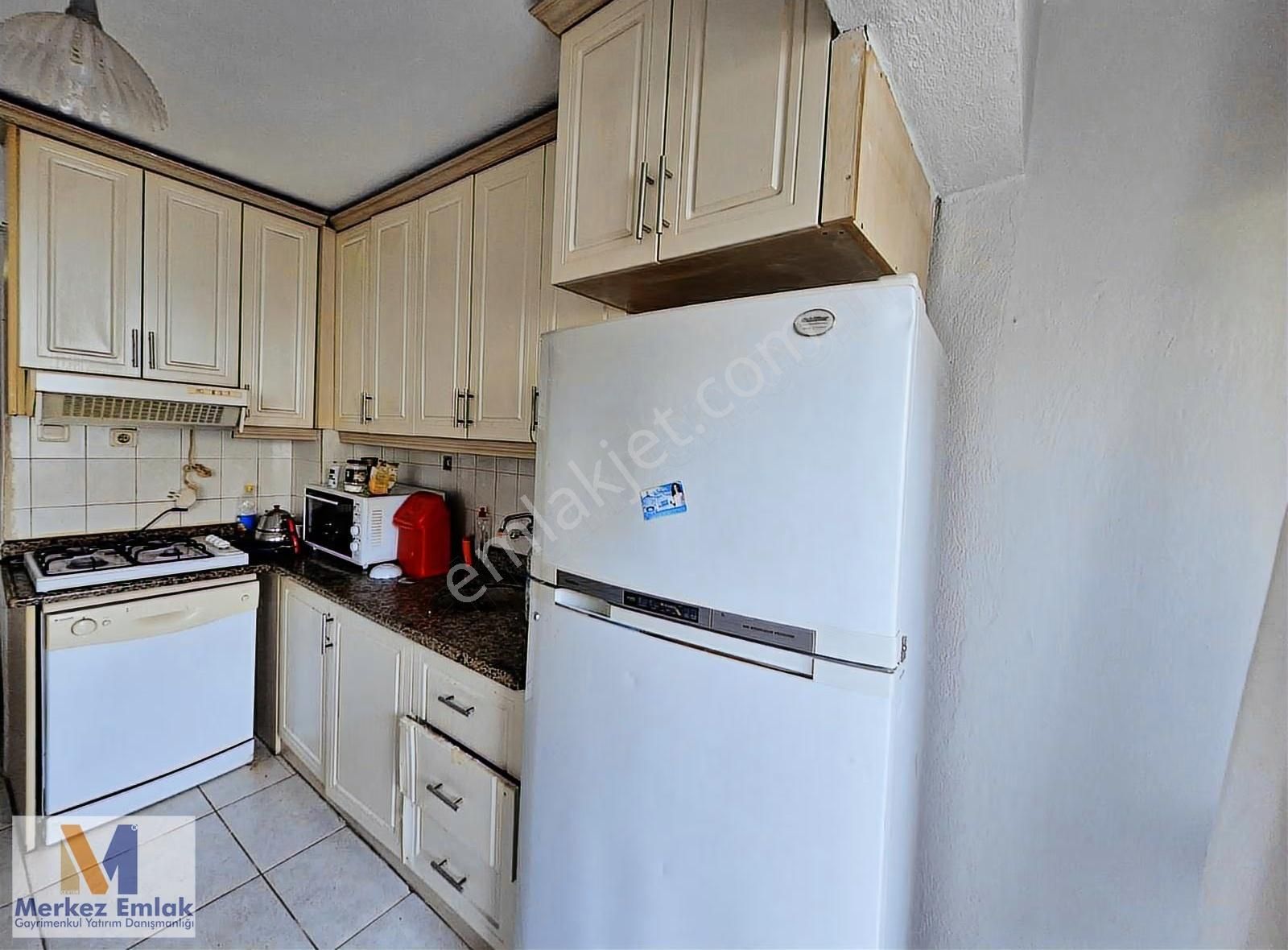 Merkez'den Denize 100 Mt Mesafede 3+1 Yatırımlık Daire Fırsatı - Görsel 2