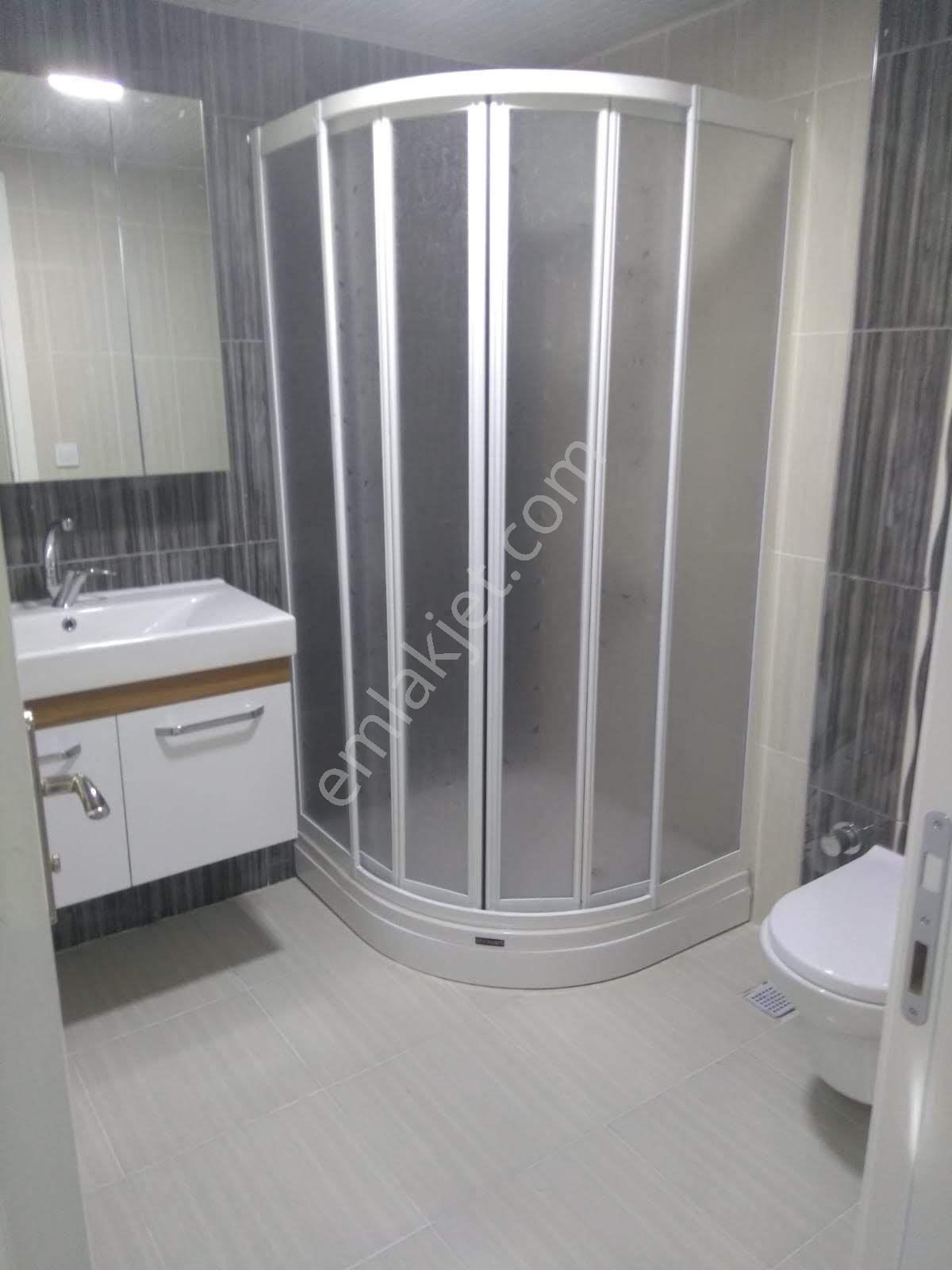 Adana Çarkıparede Stadyum Yakınında Eşyalı Eşyaları Yeni Kiralık Fırsat Daire - Görsel 3