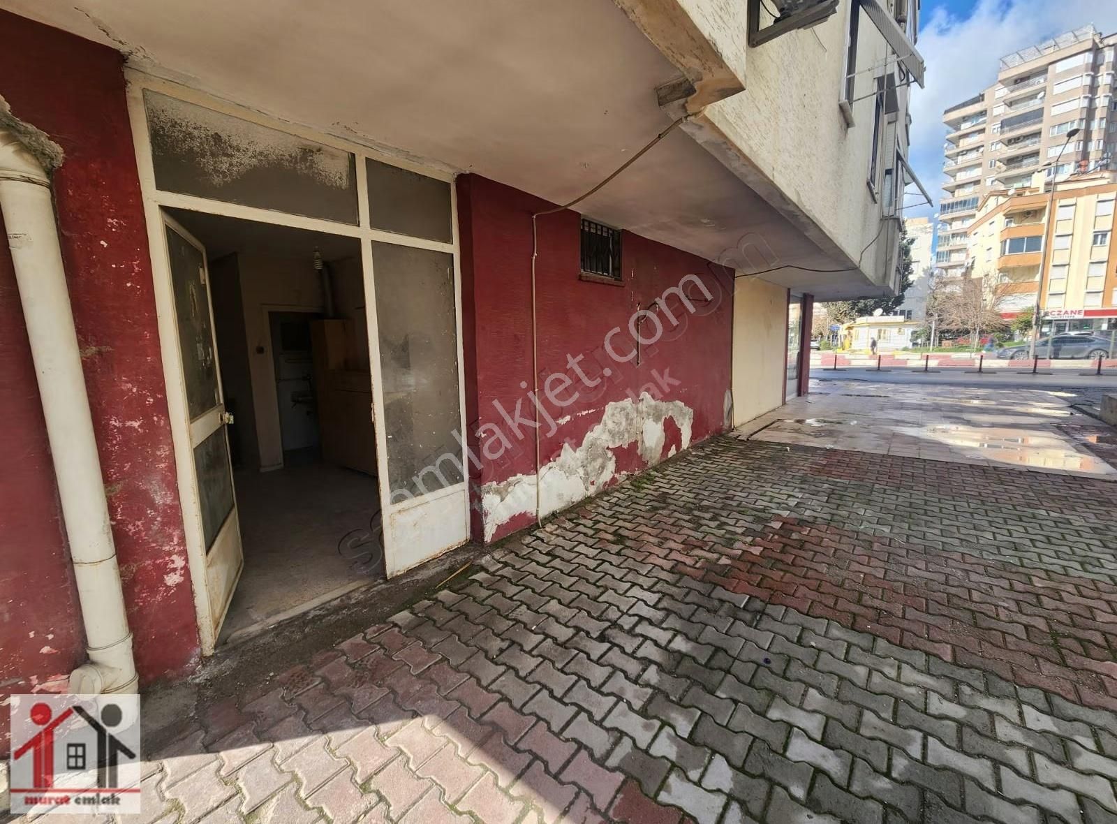 Burhanettin Onata Cephe Köşe Dükkan Anadolu Hastane Karşısı