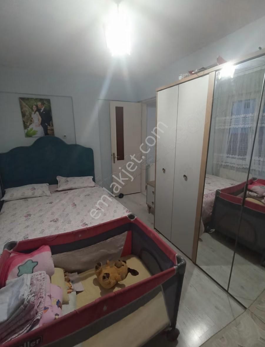 Burhaniye'de Çok Merkezi Konumda Uygun Fiyatlı Ayrı Mutfak 2+1 - Görsel 13