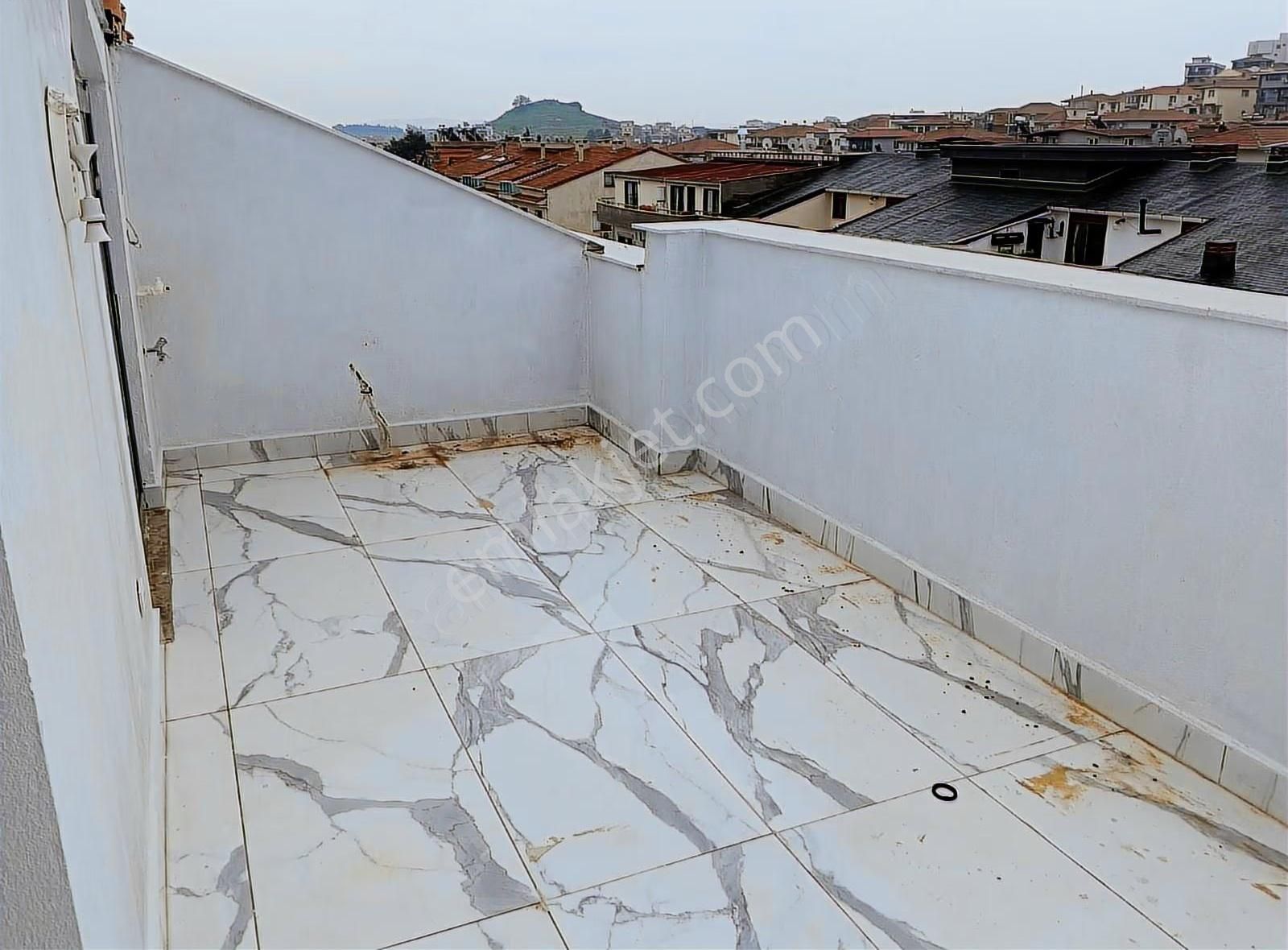 Foça Haciveli'de Tam Merkezde Asansörlü 2+1 Dubleks Daire - Görsel 13