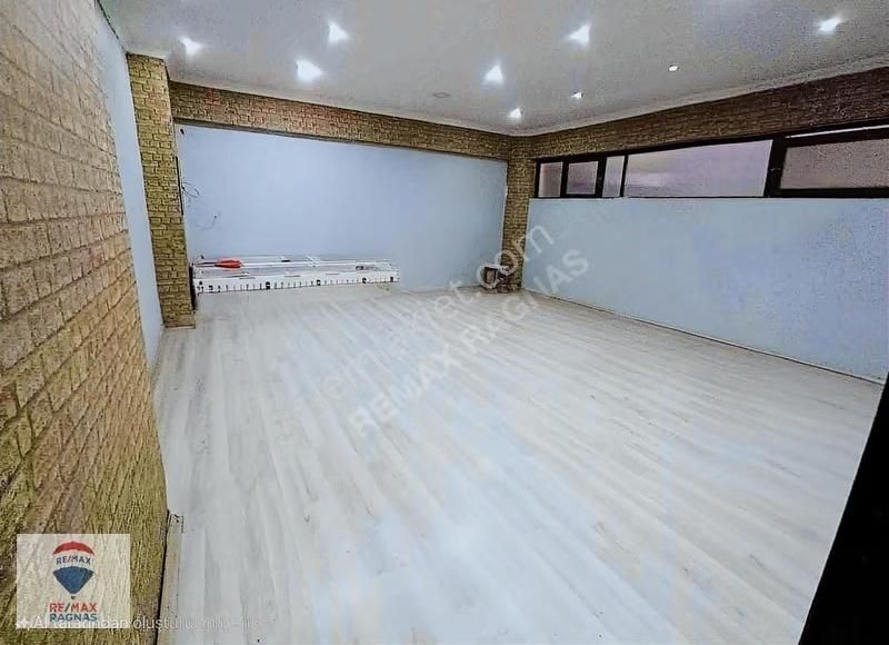 Topçular Apek Üretmende Ana Cadde Üzerinde Kiralık Dükkan - Görsel 10