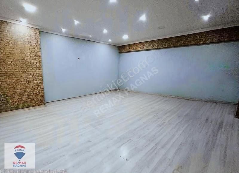 Topçular Apek Üretmende Ana Cadde Üzerinde Satılık Dükkân - Görsel 17