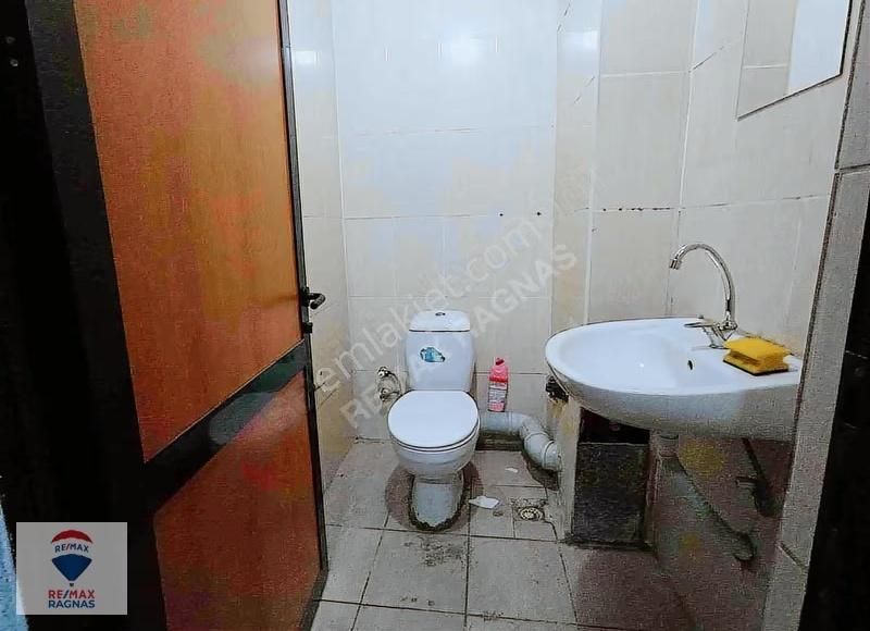 Topçular Apek Üretmende Ana Cadde Üzerinde Satılık Dükkân - Görsel 12