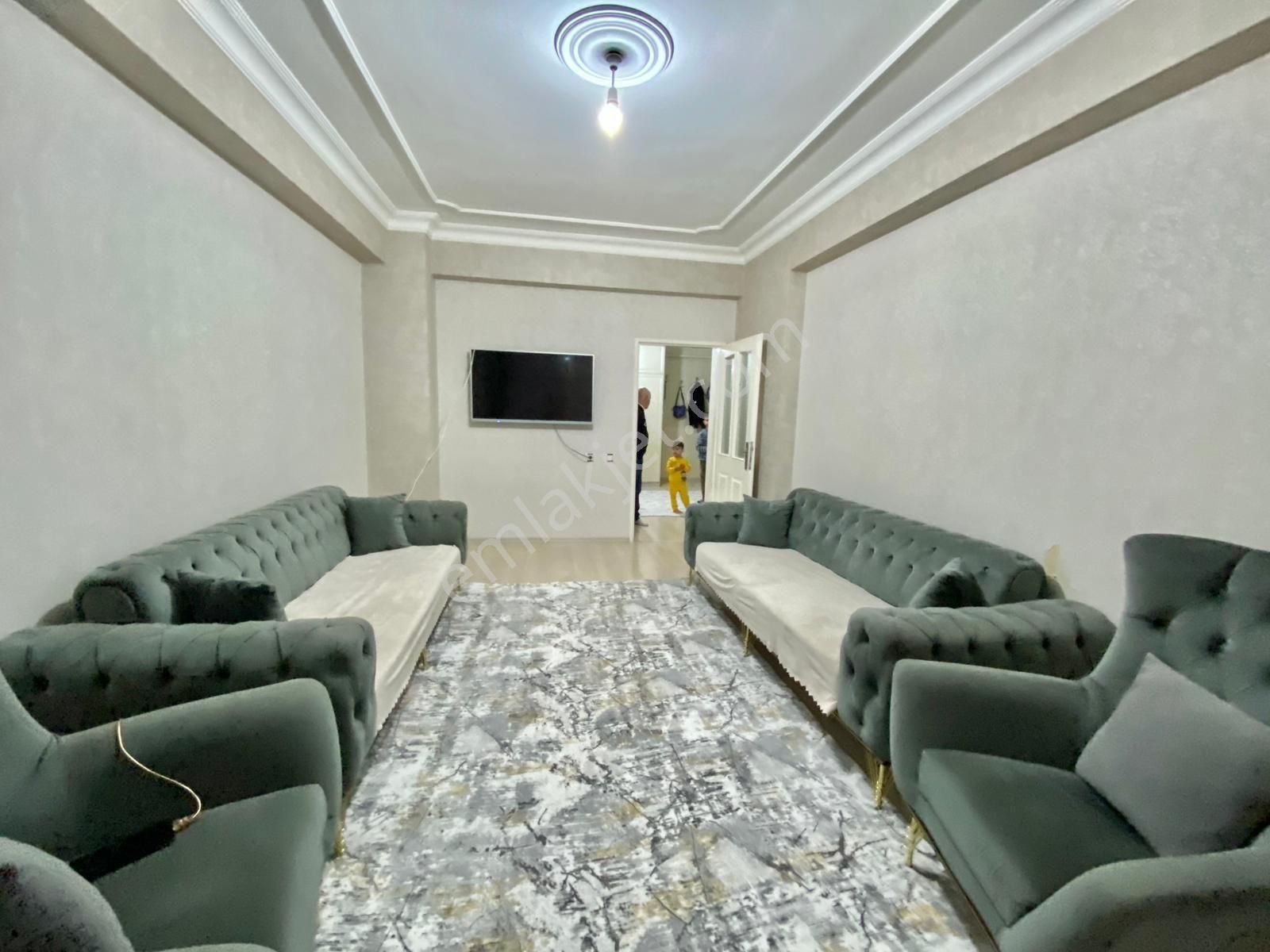 Musa Anter Caddesinde 4+1 Ferah Cepheli Satılık Fırsat Daire! - Görsel 15