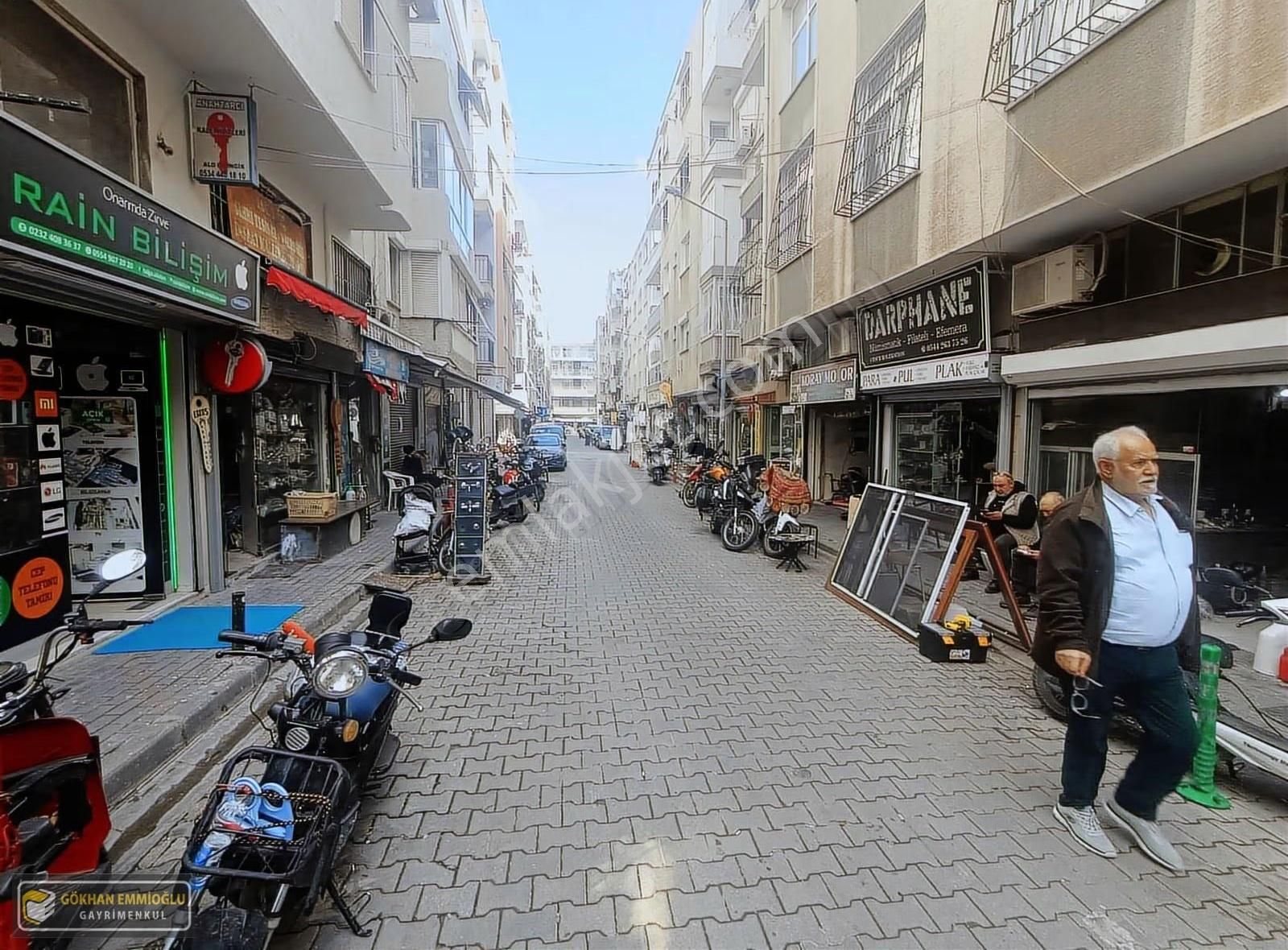 Karşıyaka Çarşı Yakını 20 M Wc Li Geniş Cepheli İşyeri - Görsel 3