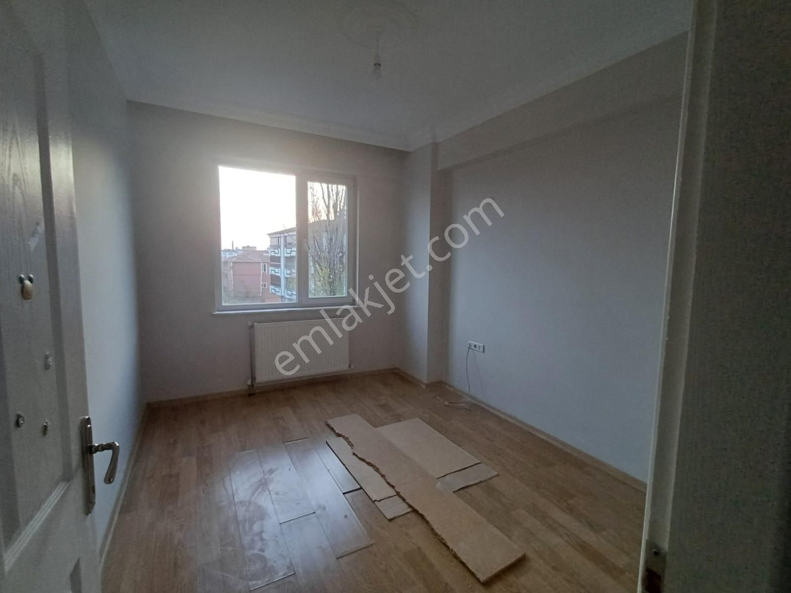 Molla Teamd'en Saray Da Merkezi Konumda Daire - Görsel 7