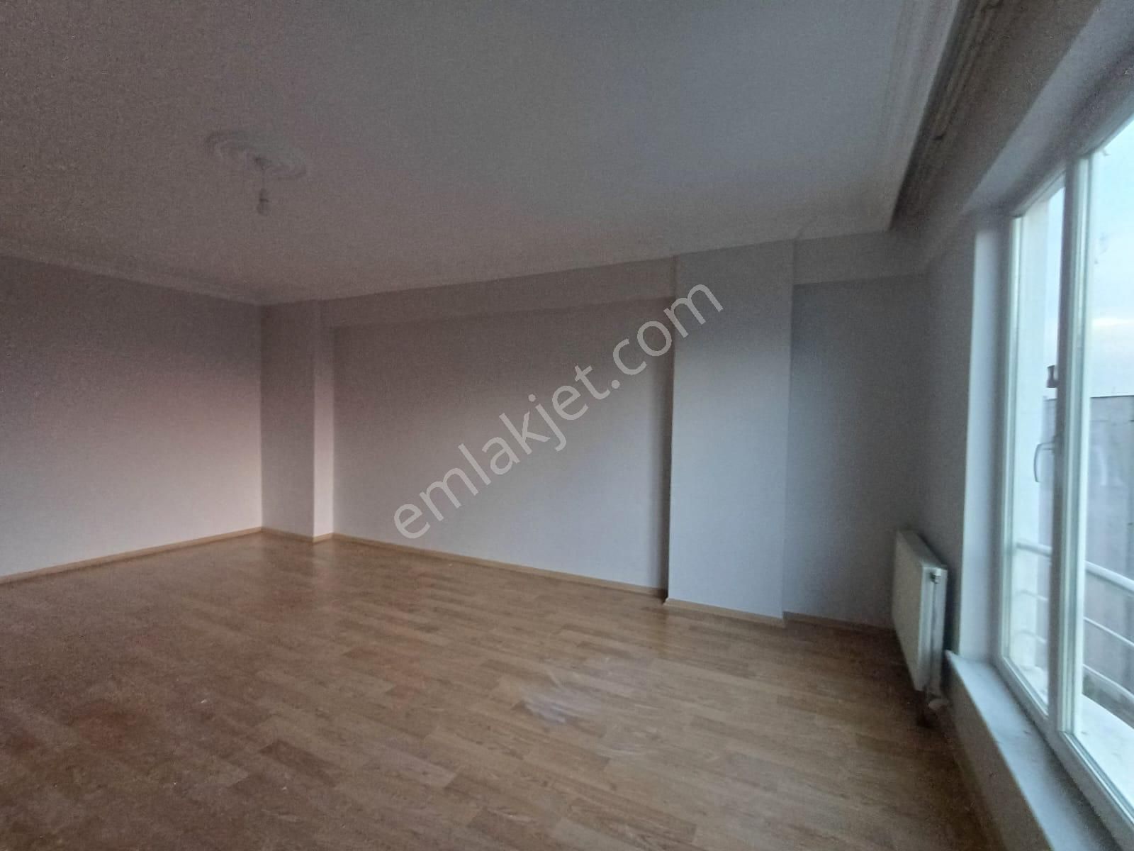 Molla Teamd'en Saray Da Merkezi Konumda Daire - Görsel 4