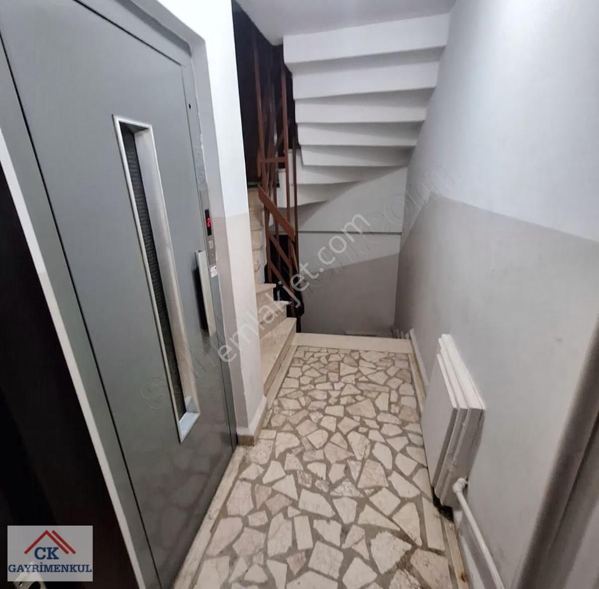 Ck,dan İdealtepe Sahile Marmaraya Yakın Boş 3+1 Masrafsız - Görsel 7