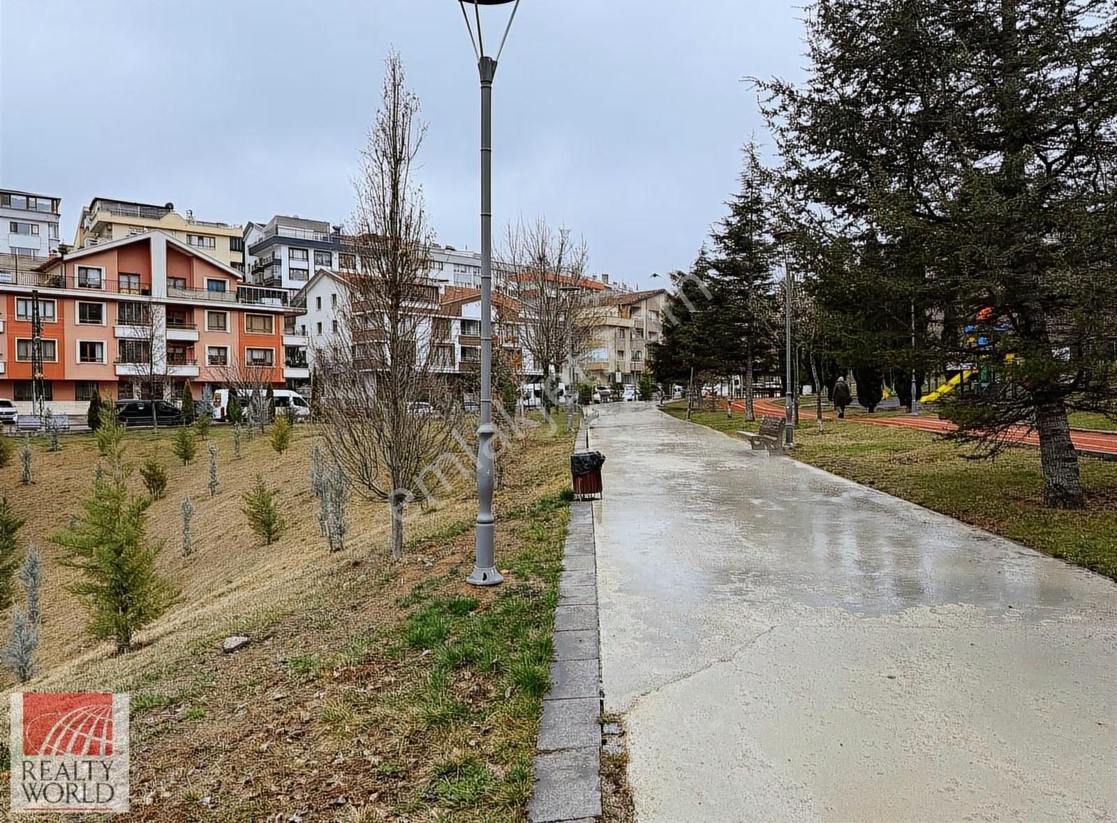 Fırsat! Çankaya Öveçlerde Vadi Manzaralı Full Eşyalı 1+1 Daire - Görsel 8