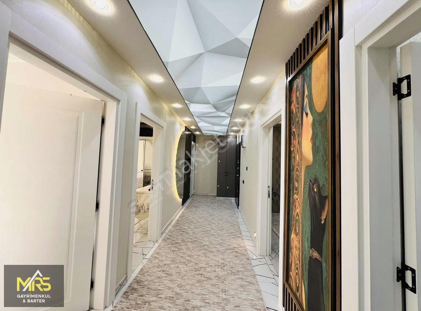 Yalınayak Serinevlerde 3 Katlı 125 Net Oturum - Görsel 8