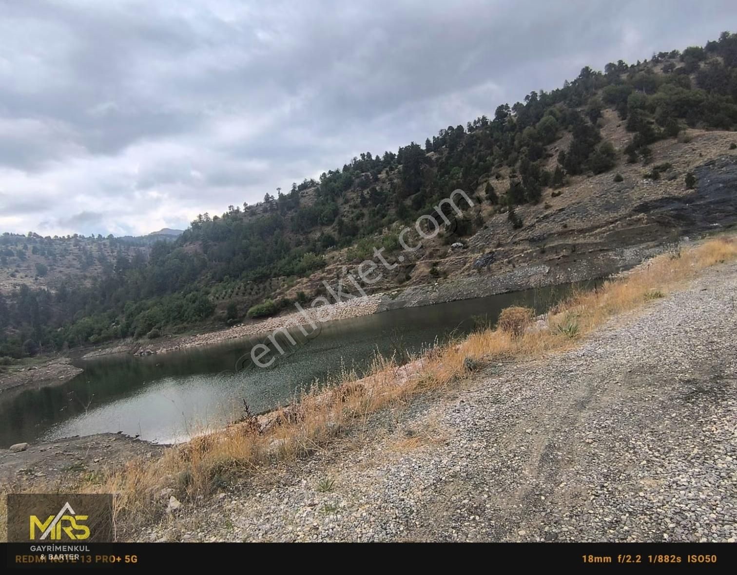 Mrs Gayrimenkulden Arslanköyde Göle Sıfır 1850m2 Satılık Tarla - Görsel 8