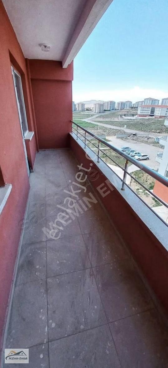 Temellı Alcı Mah. Masrafsız Ful Yapılı Satılık 3+1 Daıre - Görsel 3