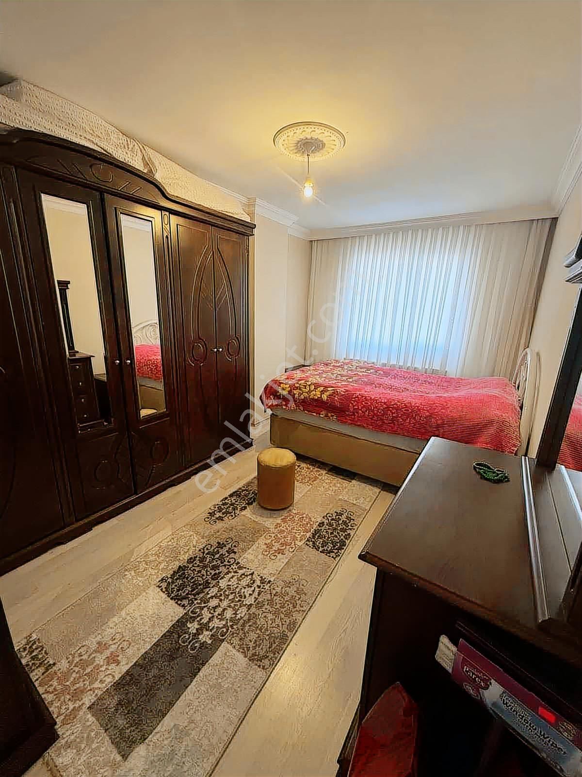 Adem Kapalı Pazarına Yakın Asansör Lü 4+1 Üst Dubleksimiz - Görsel 4