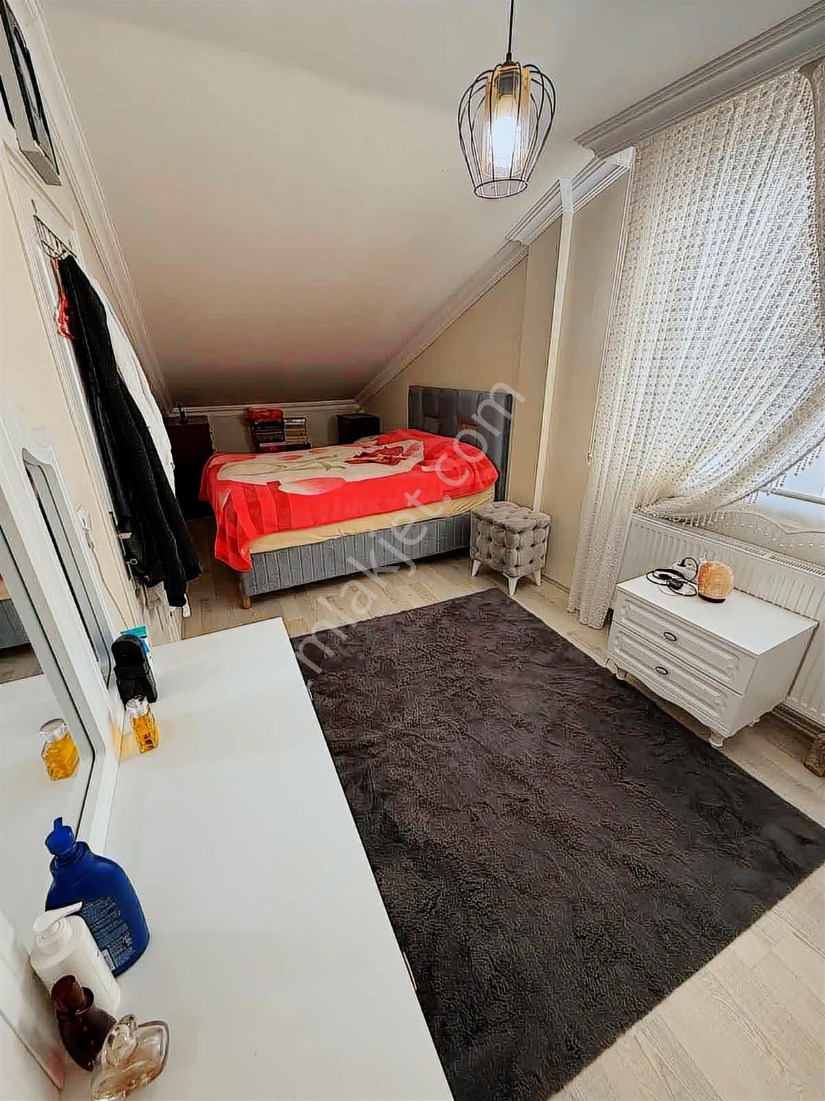 Adem Kapalı Pazarına Yakın Asansör Lü 4+1 Üst Dubleksimiz - Görsel 23