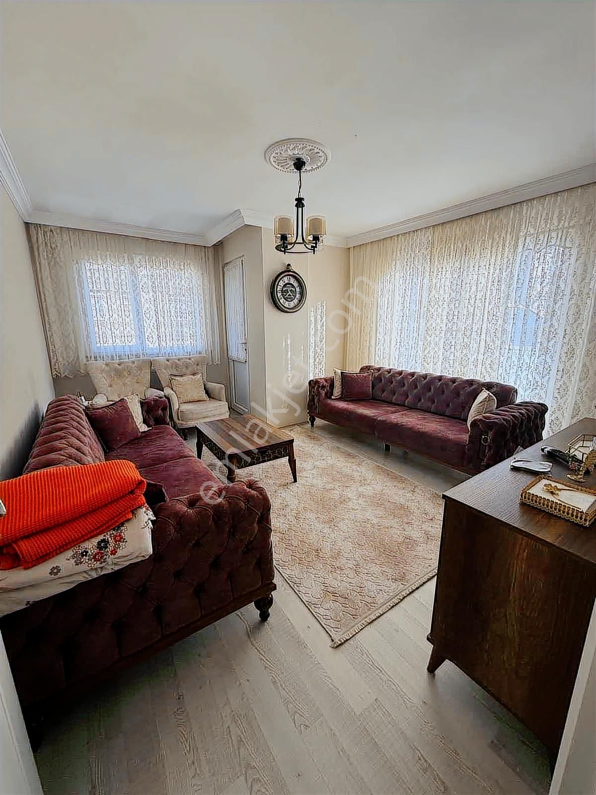 Adem Kapalı Pazarına Yakın Asansör Lü 4+1 Üst Dubleksimiz - Görsel 8