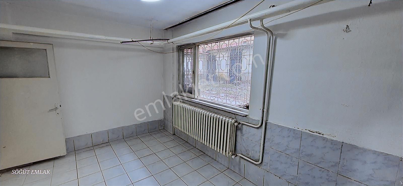 Şehir Merkezinde Satılık 3+1 Afjetli - Görsel 5