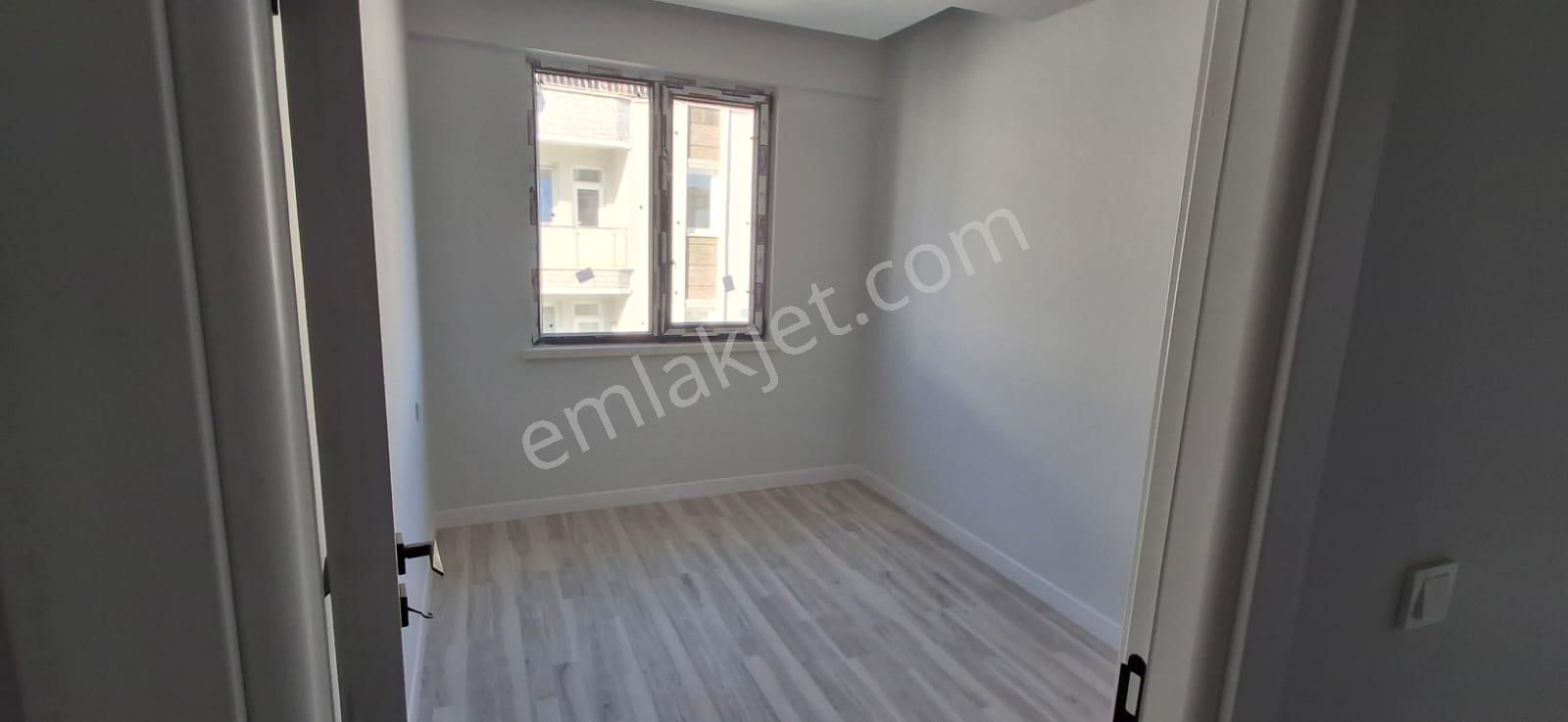 Akgün Kurumsaldan İlyasköy'de Caddeye Cephe Satılık 2+1 Daireler - Görsel 14