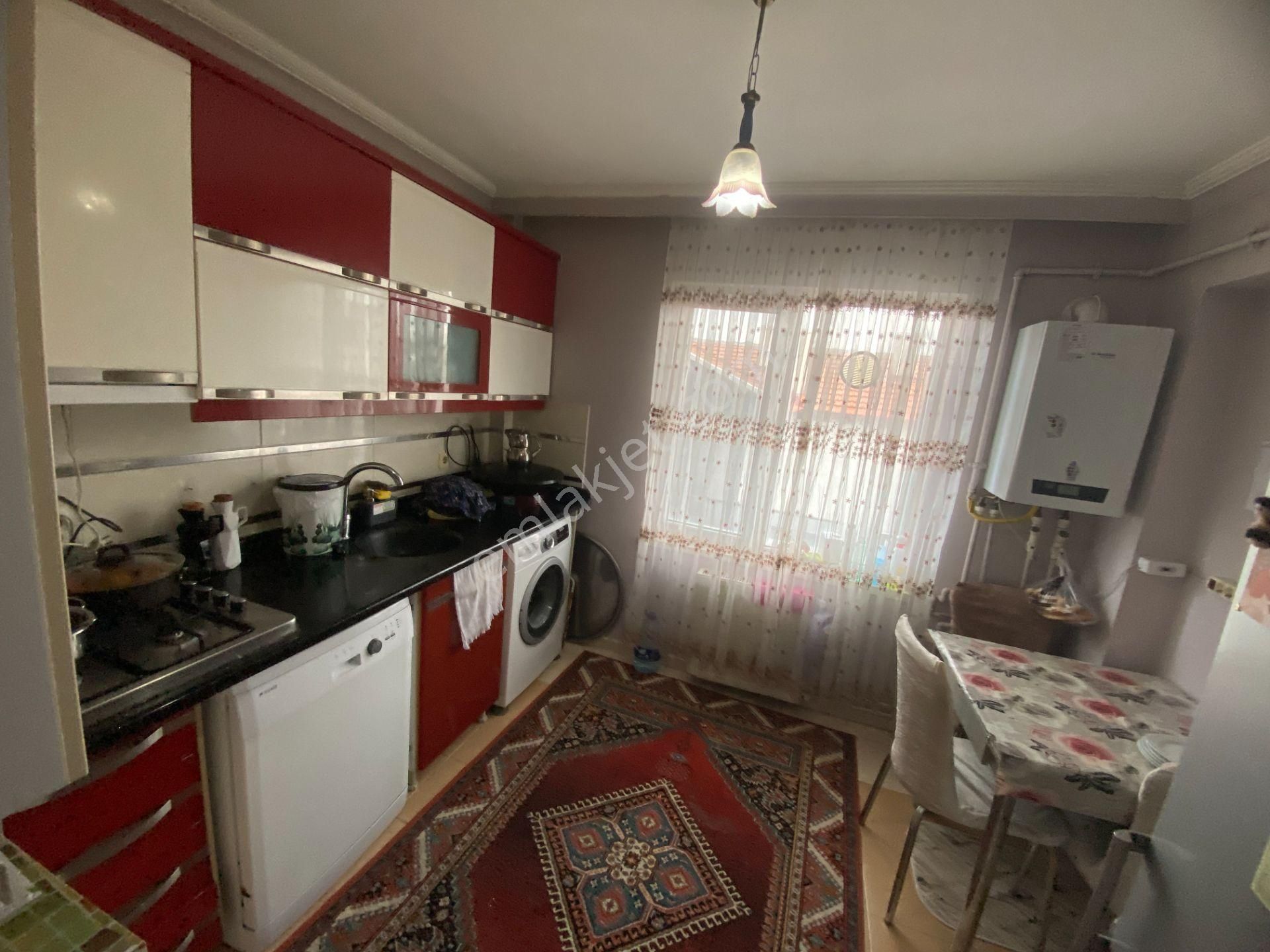 Elvanda Satılık 3+1 Teras Asansörlü Güneş İçinde - Görsel 3