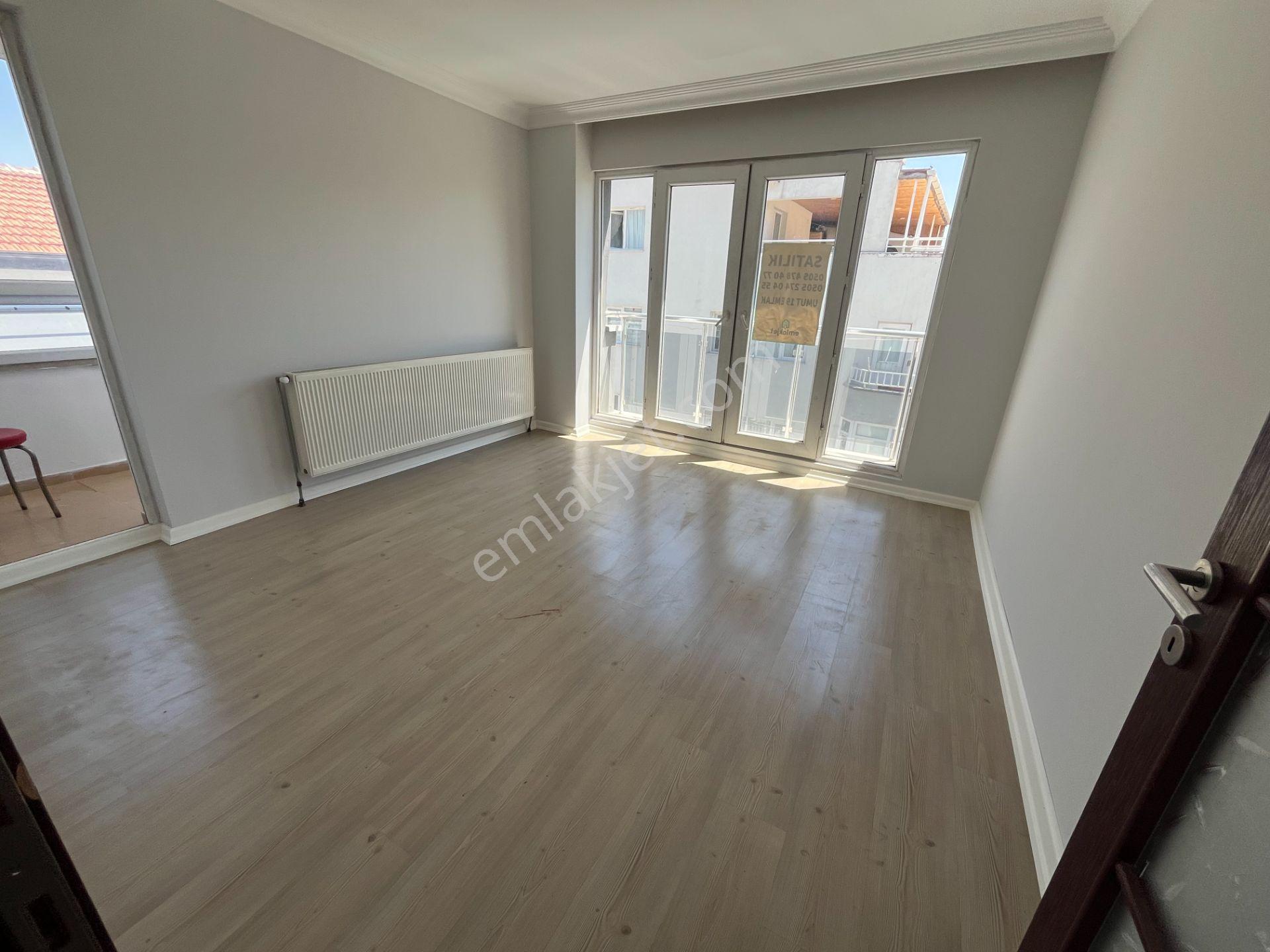 Elvanda Satılık 3+1 Teras Asansörlü Güneş İçinde - Görsel 14