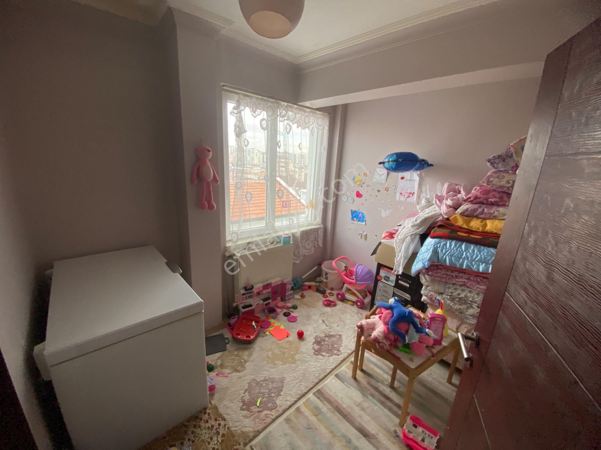 Elvanda Satılık 3+1 Teras Asansörlü Güneş İçinde - Görsel 15