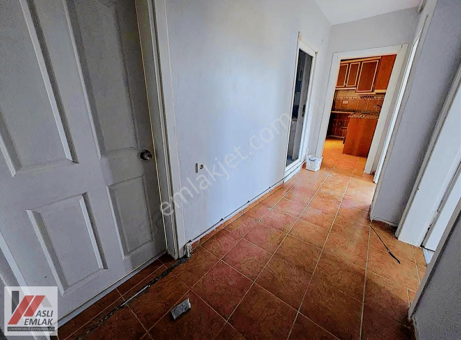 Aslı Emlak'tan 75 Yıl Mah. Satılık 2+1 Balkonlu 2. Kat Daire - Görsel 25