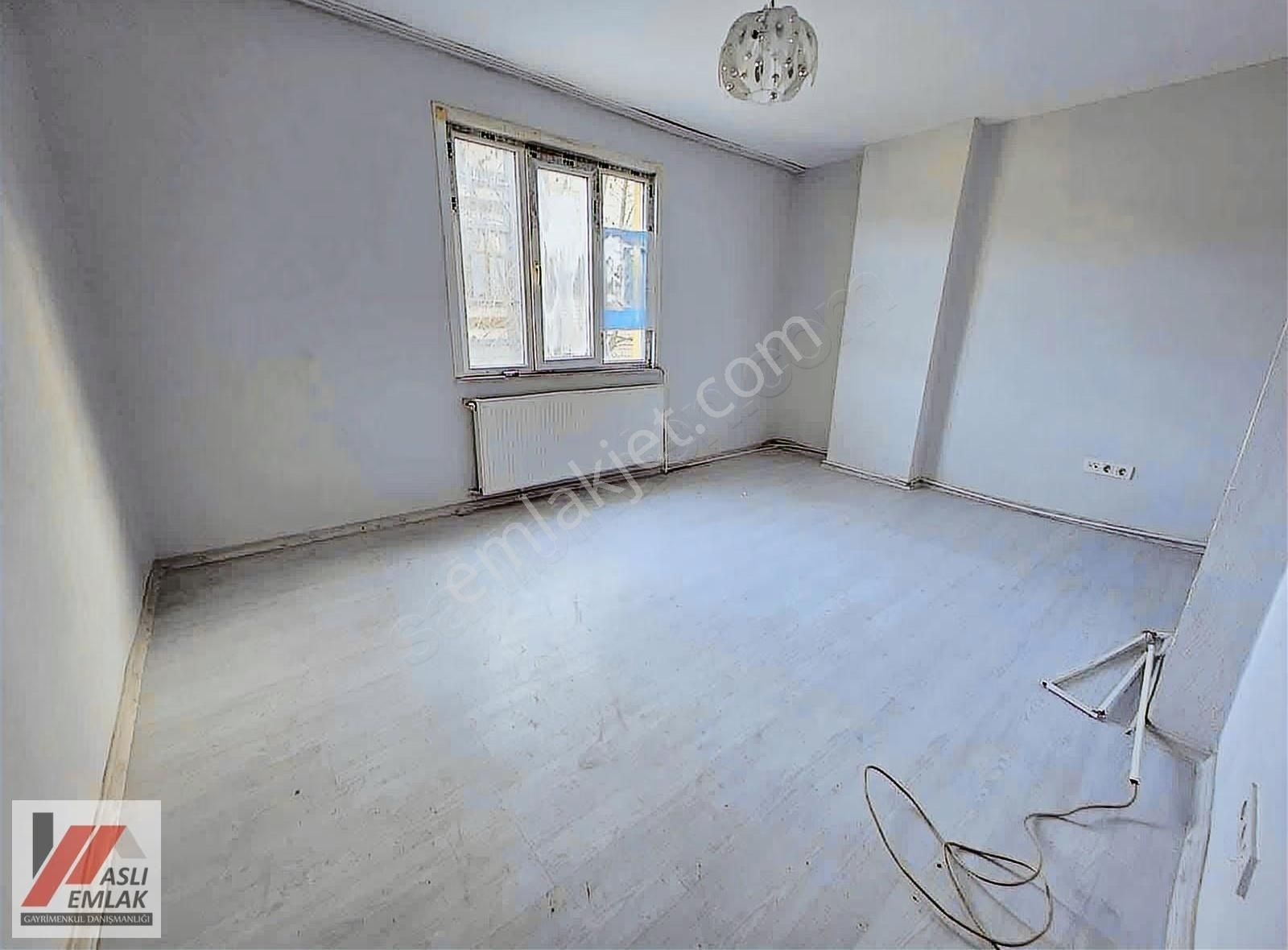 Aslı Emlak'tan 75 Yıl Mah. Satılık 2+1 Balkonlu 2. Kat Daire - Görsel 2