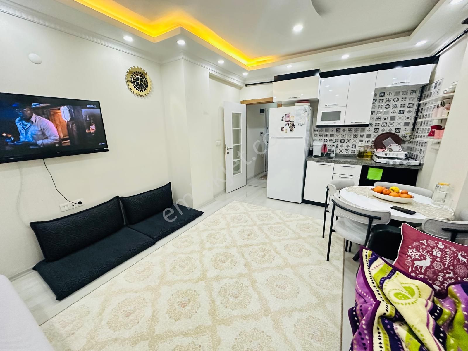 Has Seba'da İnönüde Cadde Dibinde Fırsat 2+1 70m Yeni Bina Daire - Görsel 8