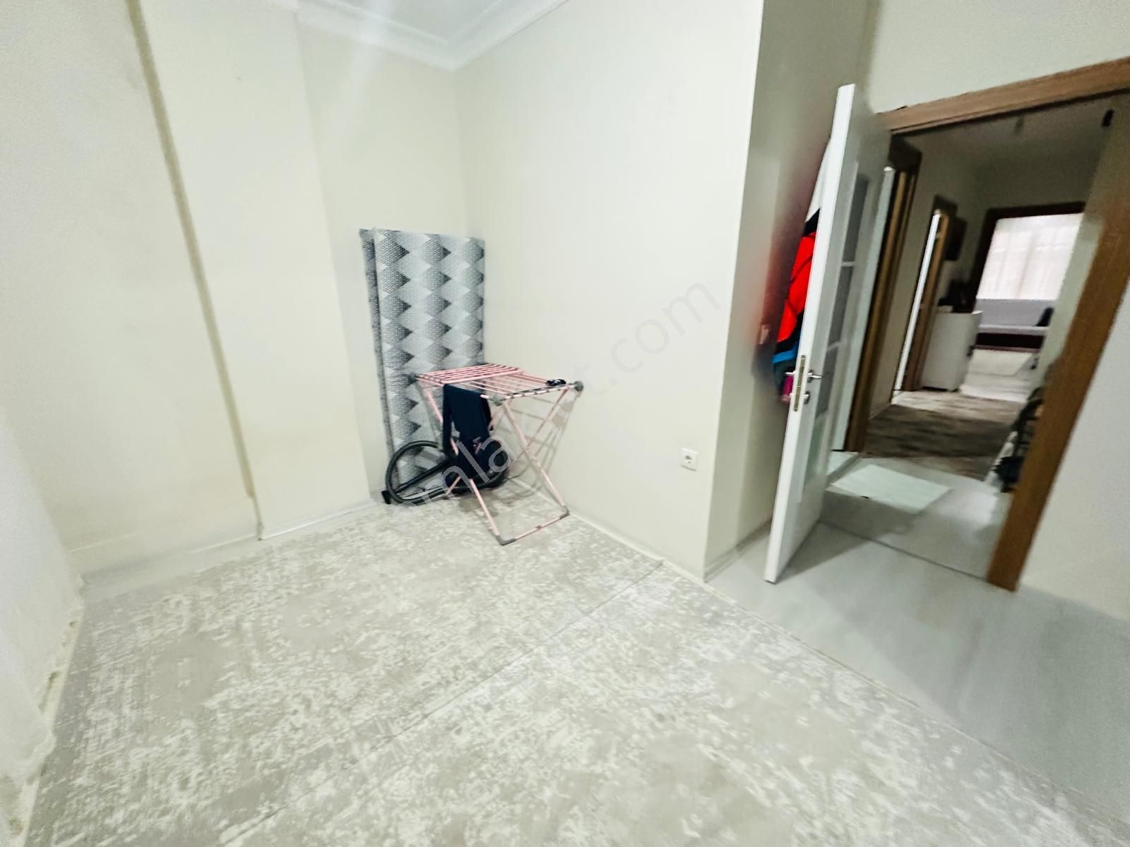 Has Seba'da İnönüde Cadde Dibinde Fırsat 2+1 70m Yeni Bina Daire - Görsel 16