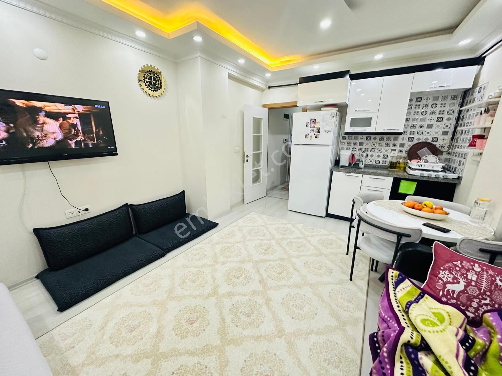 Has Seba'da İnönüde Cadde Dibinde Fırsat 2+1 70m Yeni Bina Daire - Görsel 6