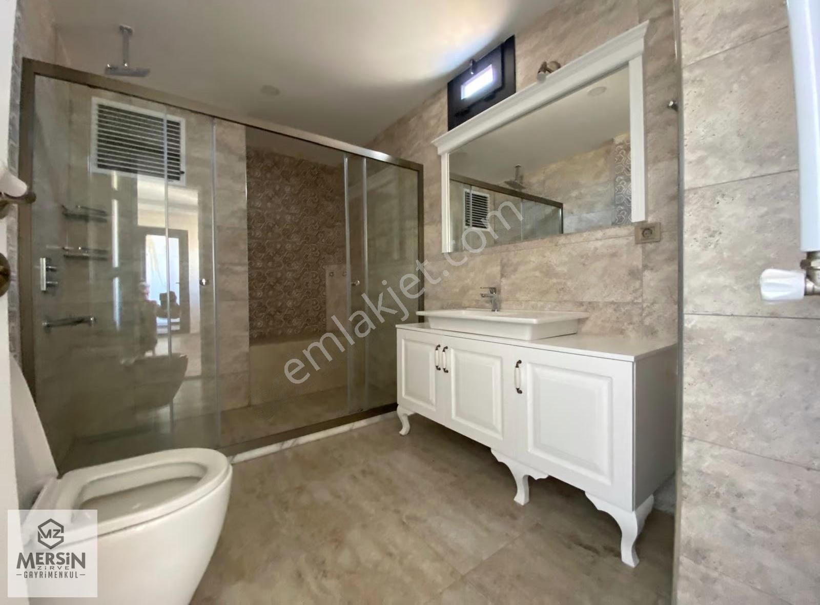 Mezitli Akdeniz'de Kiralık Geniş 4+1 Daire - Görsel 2