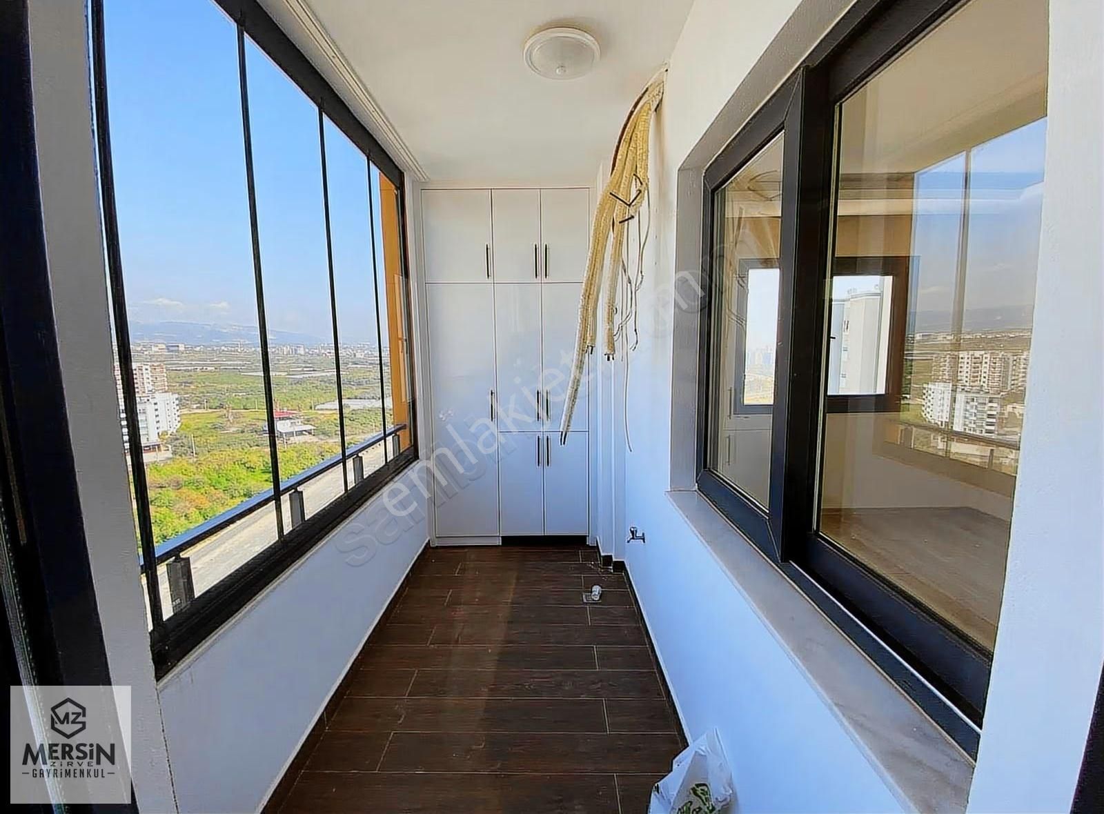 Mezitli Akdeniz'de Kiralık Geniş 4+1 Daire - Görsel 4