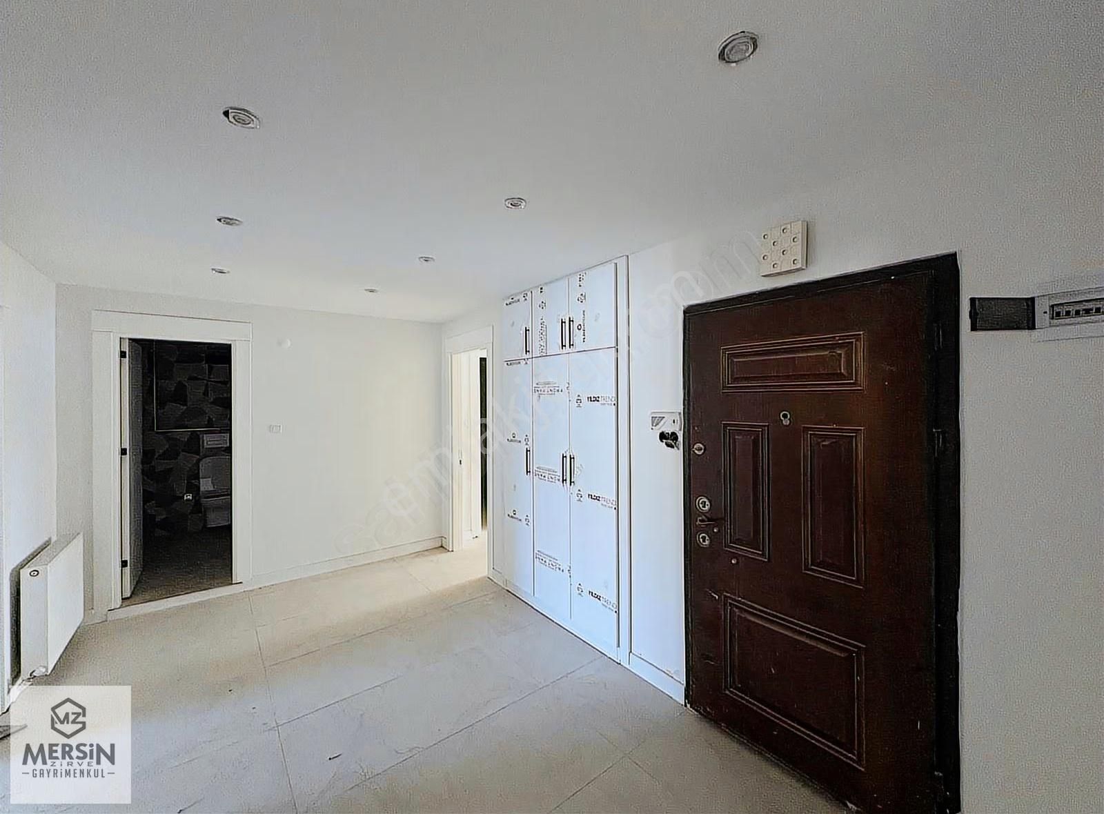 Mezitli Adonis Sitesi'nde Deniz Manzaralı Satılık 3+1 Daire - Görsel 2