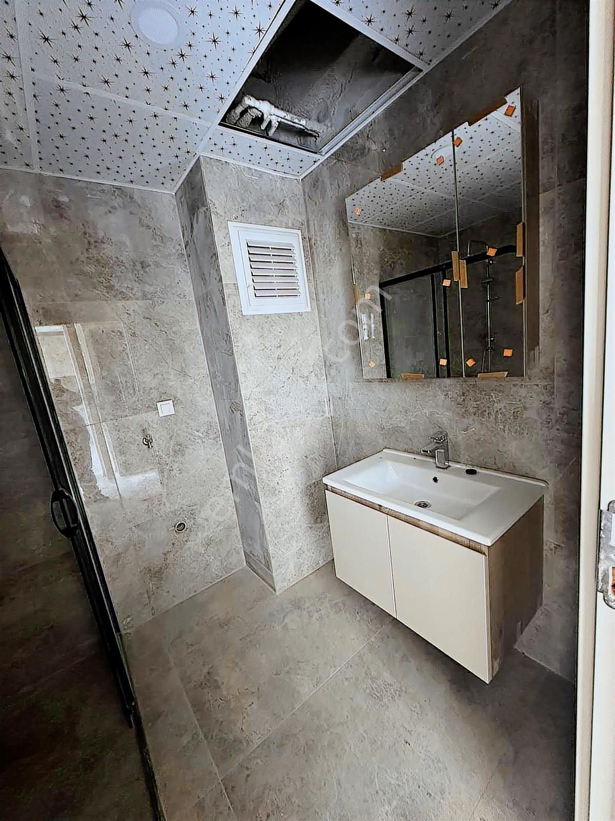 Göçerler'de Kiralık 1+1 Eşyalı Veya Eşyasız Site İçi Havuzlu - Görsel 7