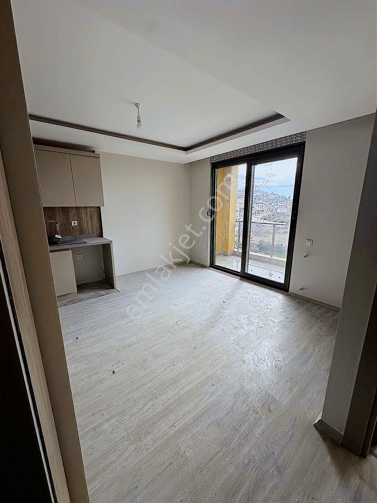 Göçerler'de Kiralık 1+1 Eşyalı Veya Eşyasız Site İçi Havuzlu - Görsel 10