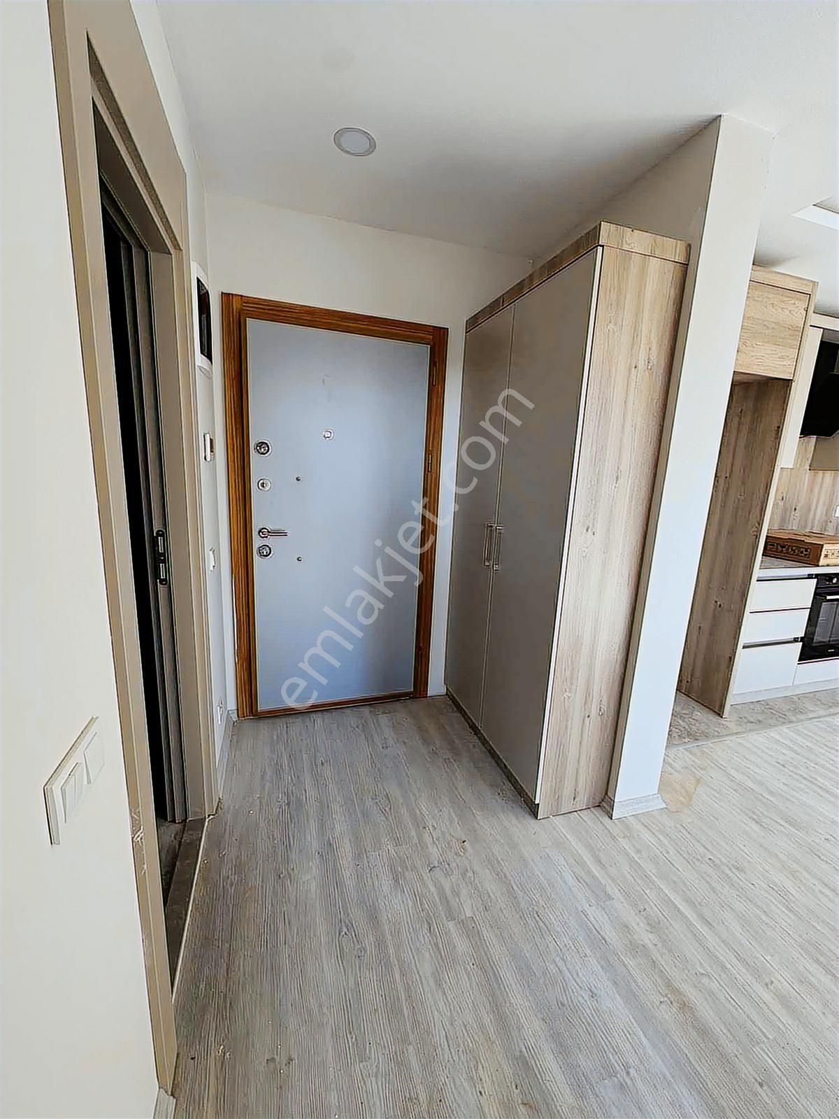 Göçerler'de Kiralık 1+1 Eşyalı Veya Eşyasız Site İçi Havuzlu - Görsel 13