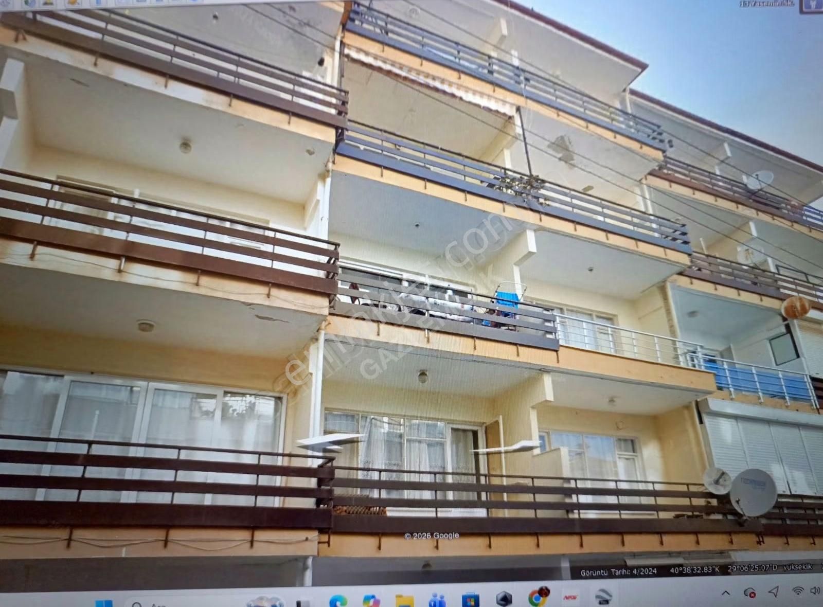 ""gazi Emlak""sahile 100 M Deniz Manz 2+1 Eşyalı Arakat 30 Yıl - Görsel 5