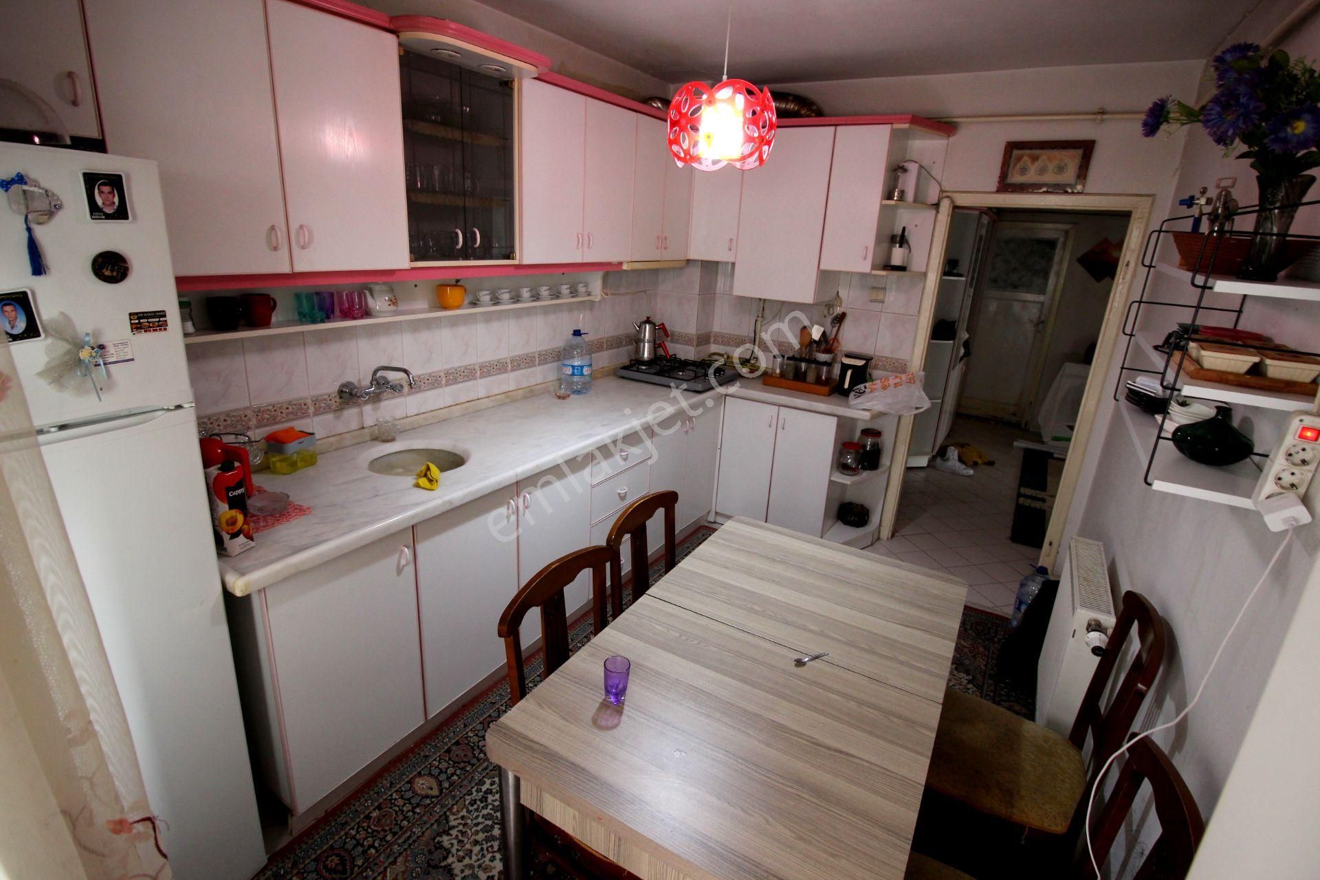 Emre Emlak'tan Akşemsettin'de Katta Ön Cephe 3+1 Satılık Daire - Görsel 10