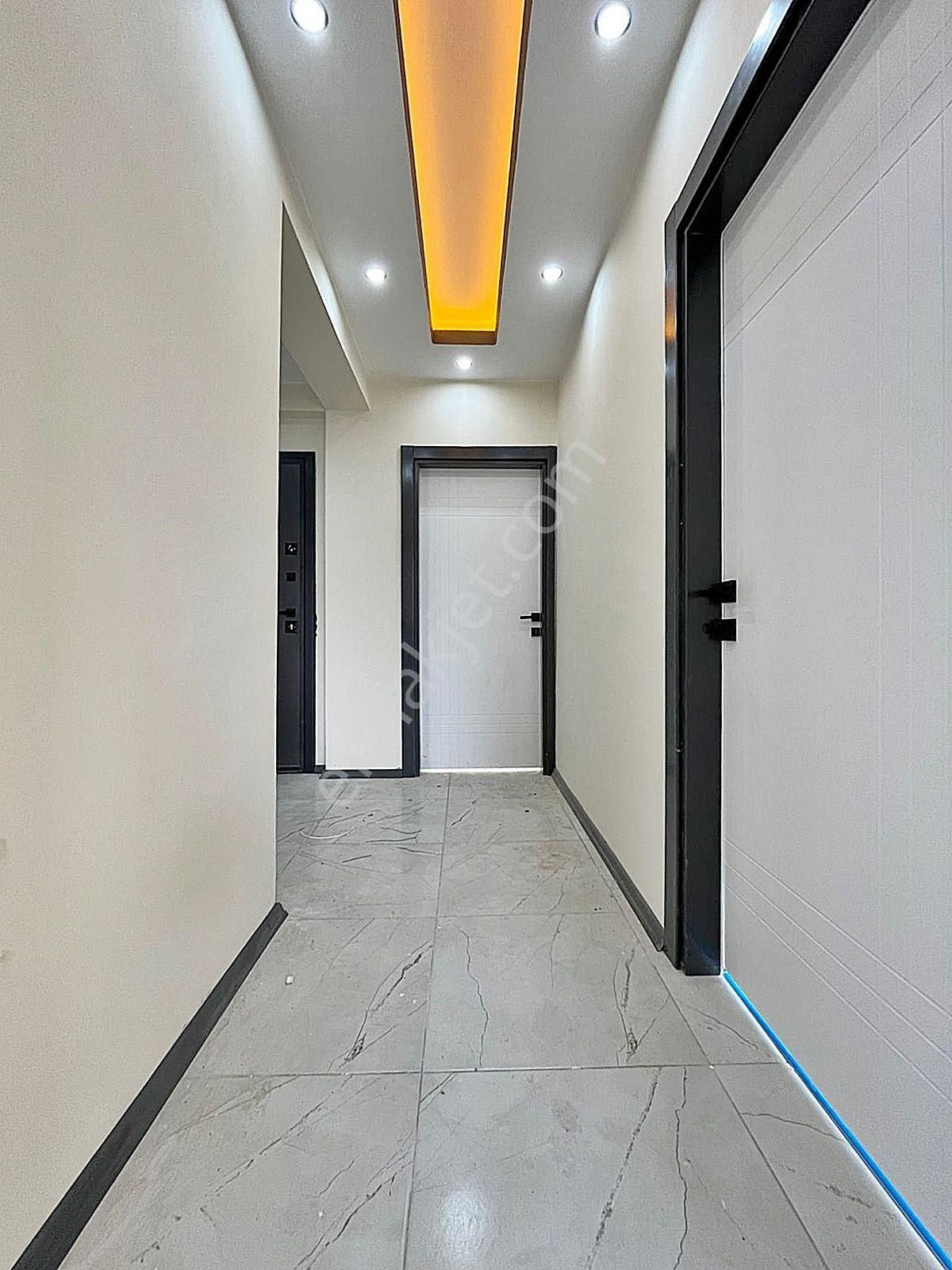 Az-er Yapıdan Hastane Karşısında Satılık İskanlı 2+1 Lux Daire! - Görsel 13