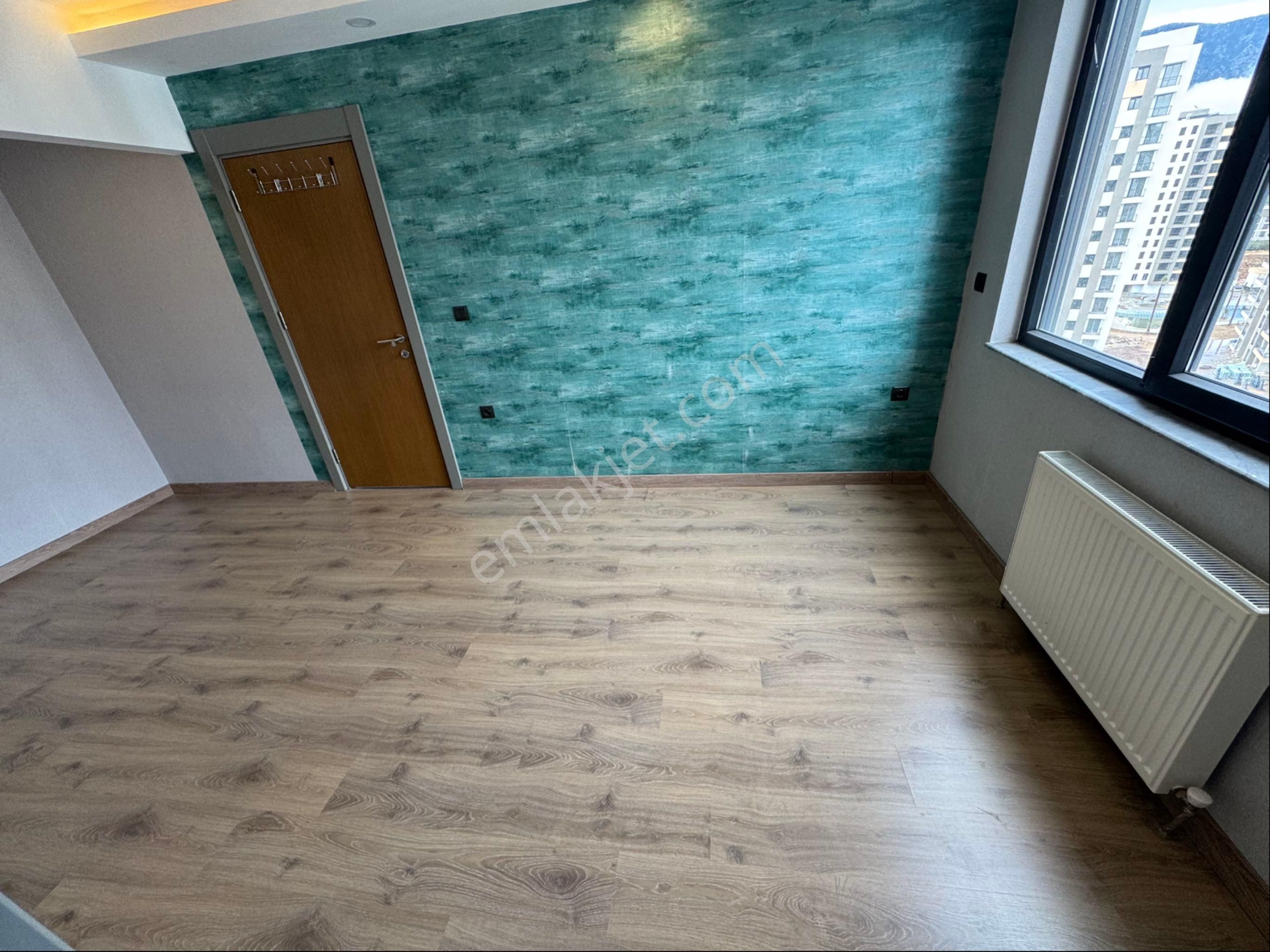 Rengi Antalya Sitesinde 3+1 Doğalgazlı Ebeveyn Banyolu - Görsel 10