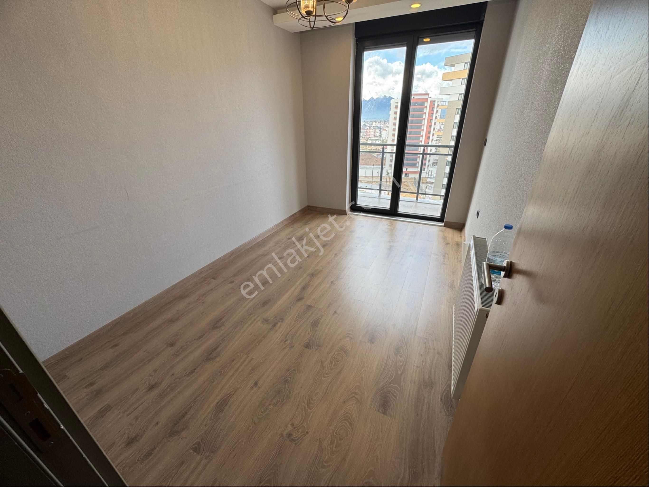 Rengi Antalya Sitesinde 3+1 Doğalgazlı Ebeveyn Banyolu - Görsel 6